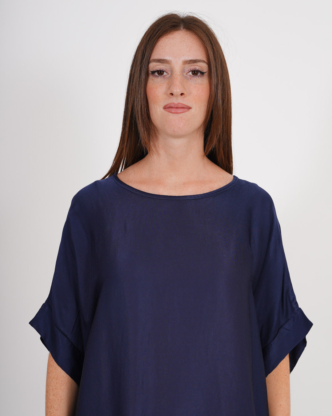Blusa girocollo mezza manica in tessuto raso di viscosa - Vasetto - Hope Fashion
