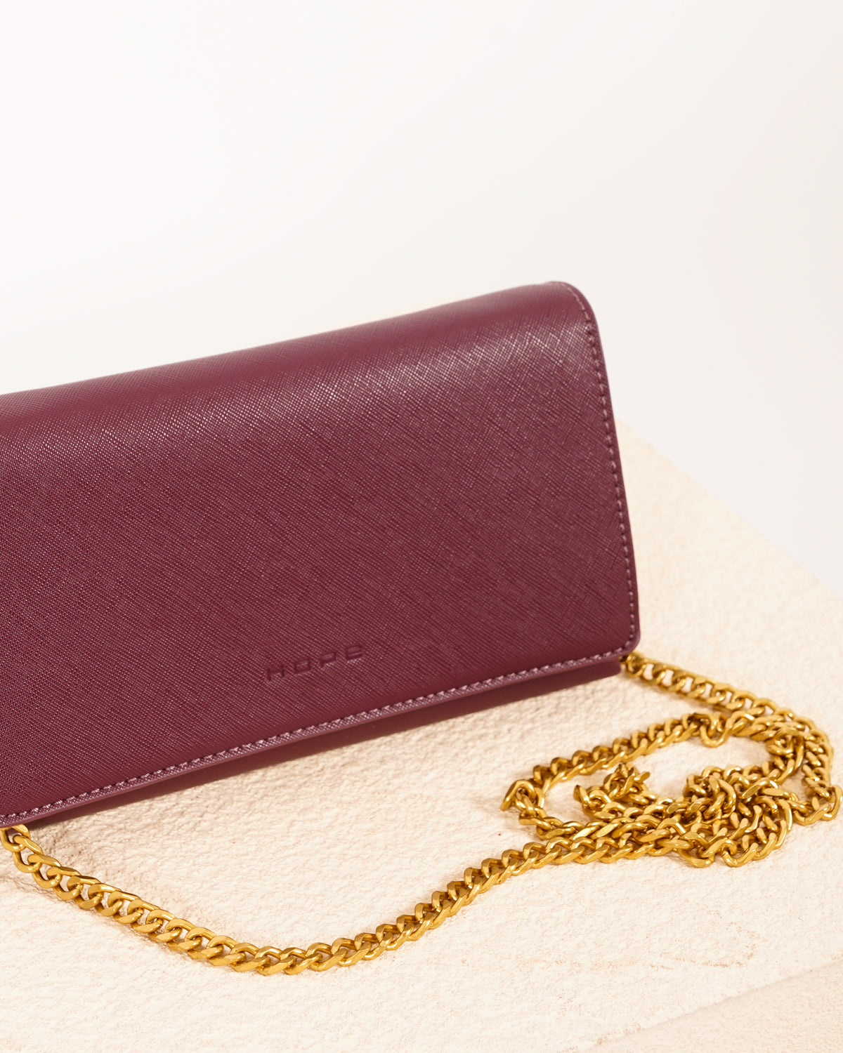 Borsa a tracolla Jet Set media in eco saffiano con logo - Silene - Hope Fashion