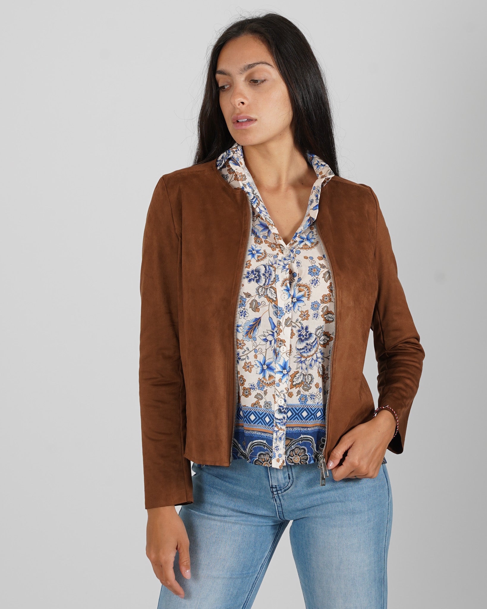 Chiodo corto slim fit in eco camoscio - Aida