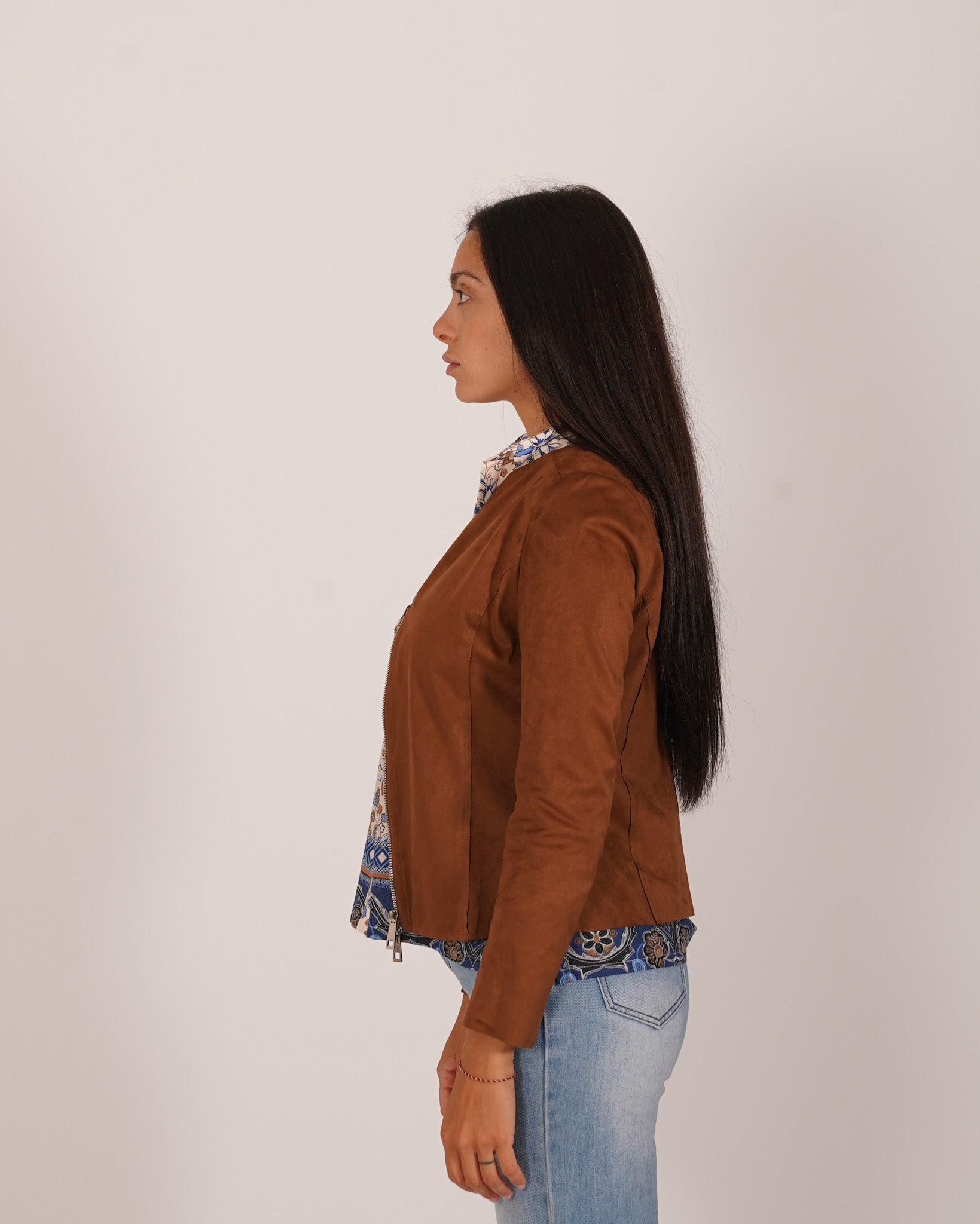 Chiodo corto slim fit in eco camoscio - Aida