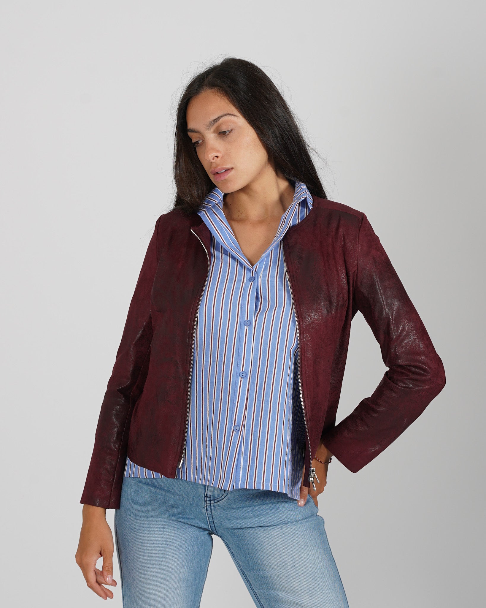 Chiodo corto slim fit in eco camoscio - Aida
