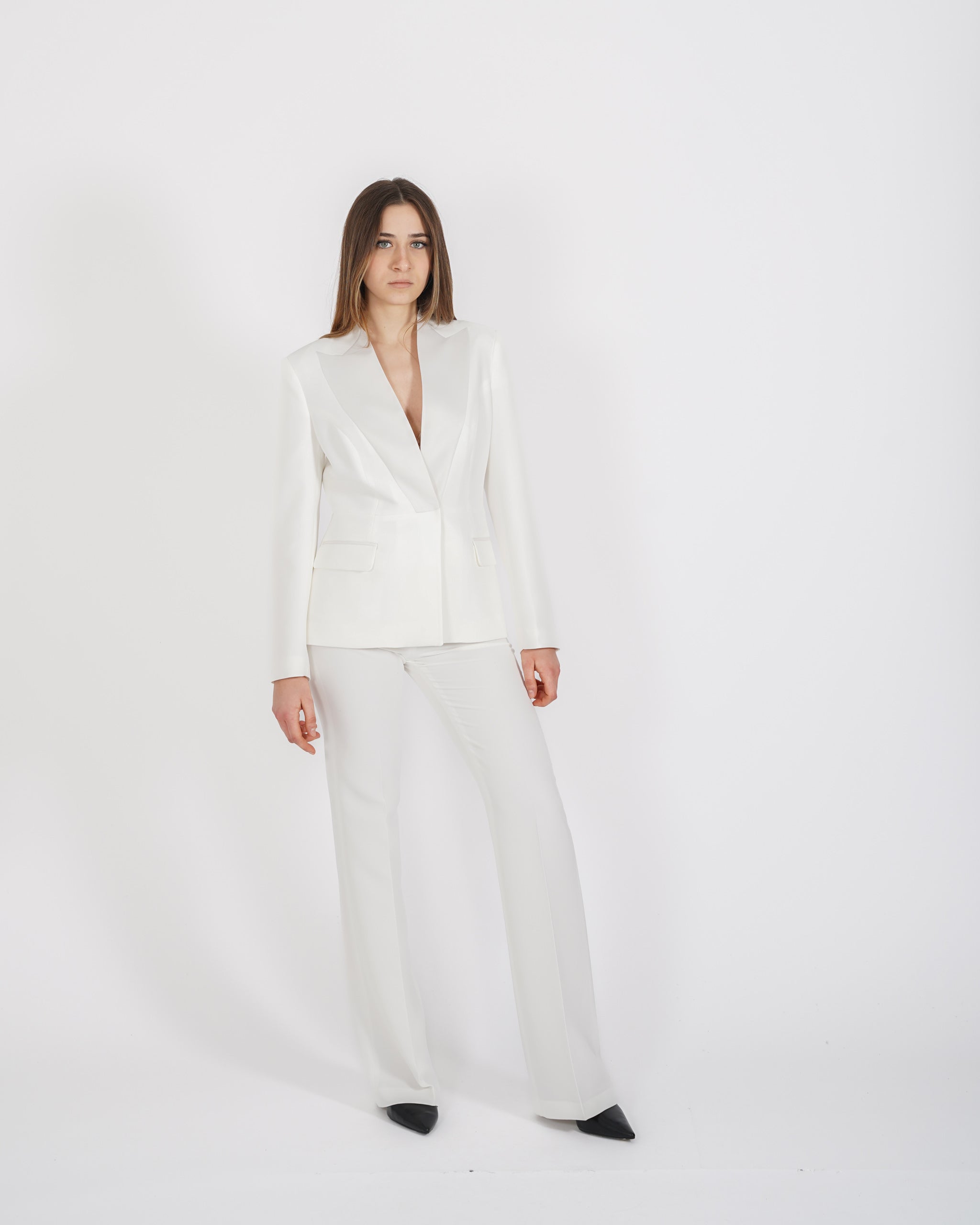Pantaloni in mano crepe con bustino e bottone rivestito in raso - Clelia