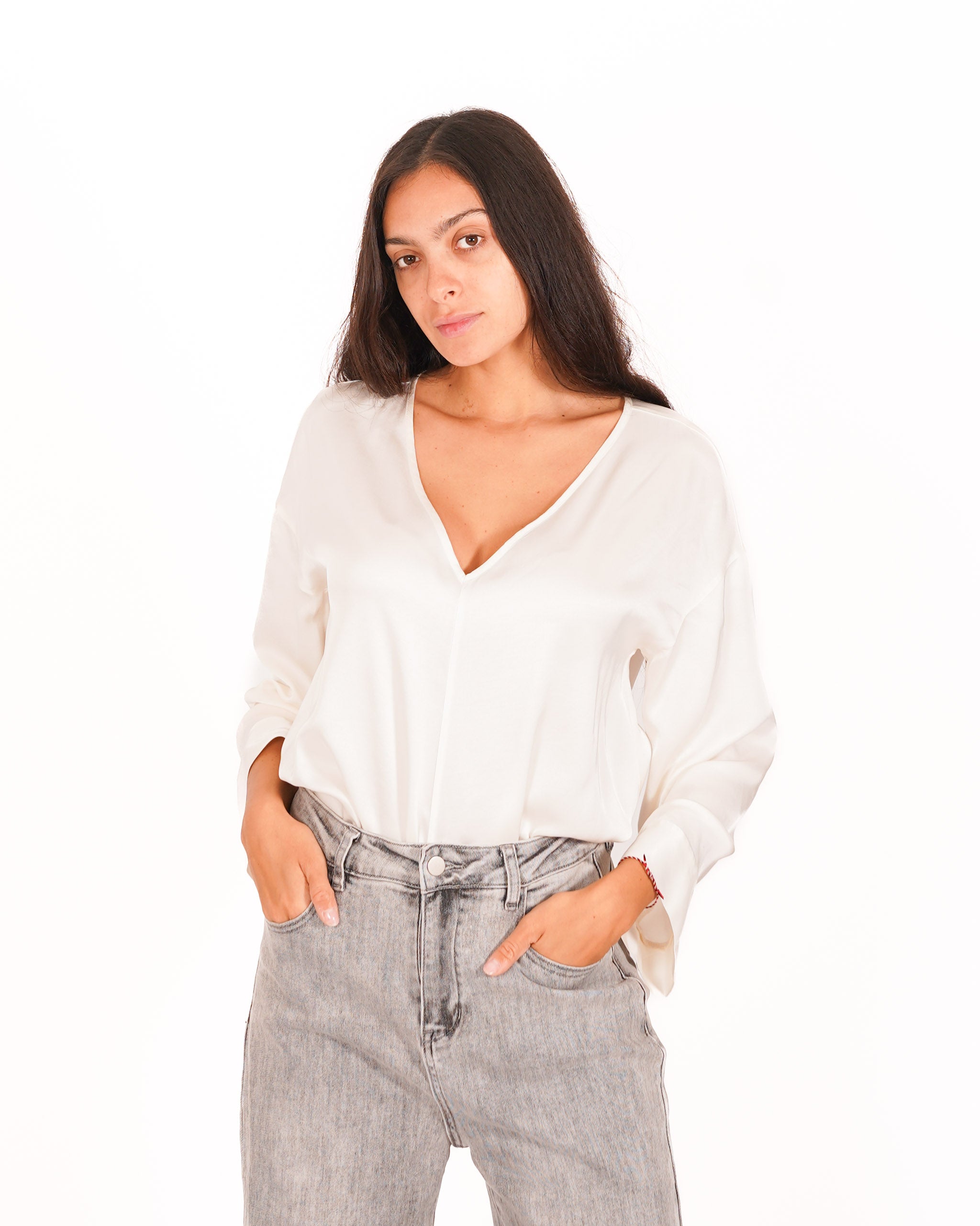 Blusa scollo a v con profilo in raso sul polso - Naomi