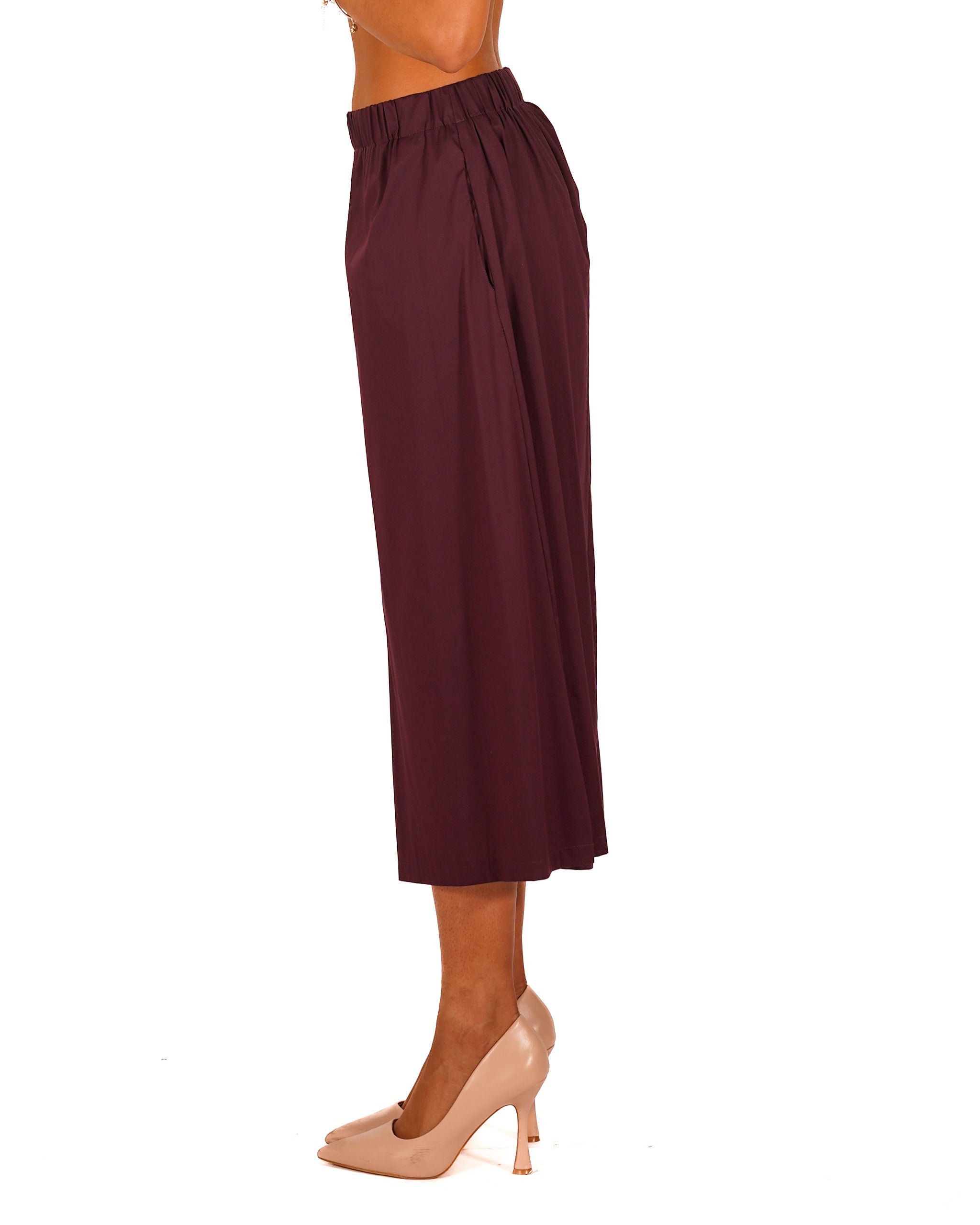 Pantaloni cropped in cotone con gamba larga - Prugna