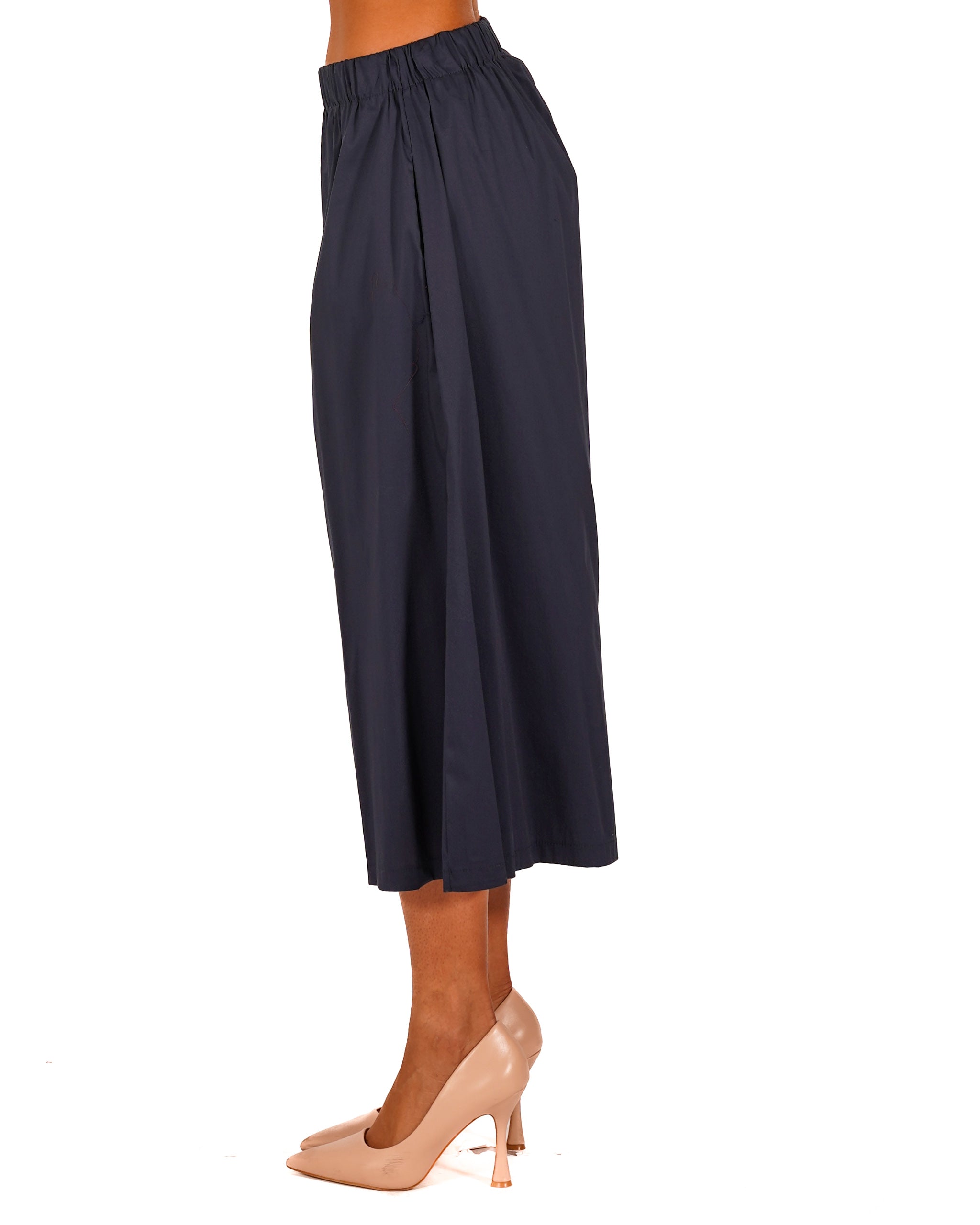Pantaloni cropped in cotone con gamba larga - Prugna