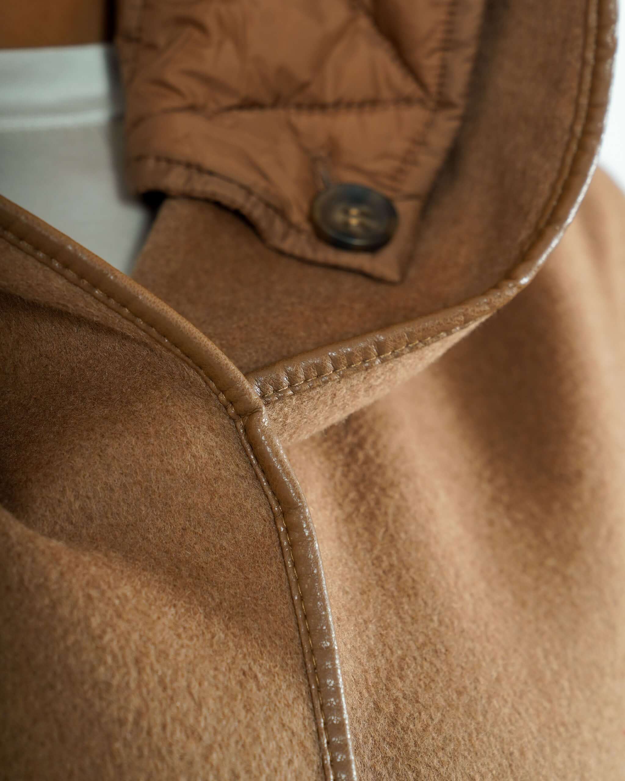 Cappa in mano lana con polsini e cappuccio in trapuntina removibile - Eufemia - Hope Fashion