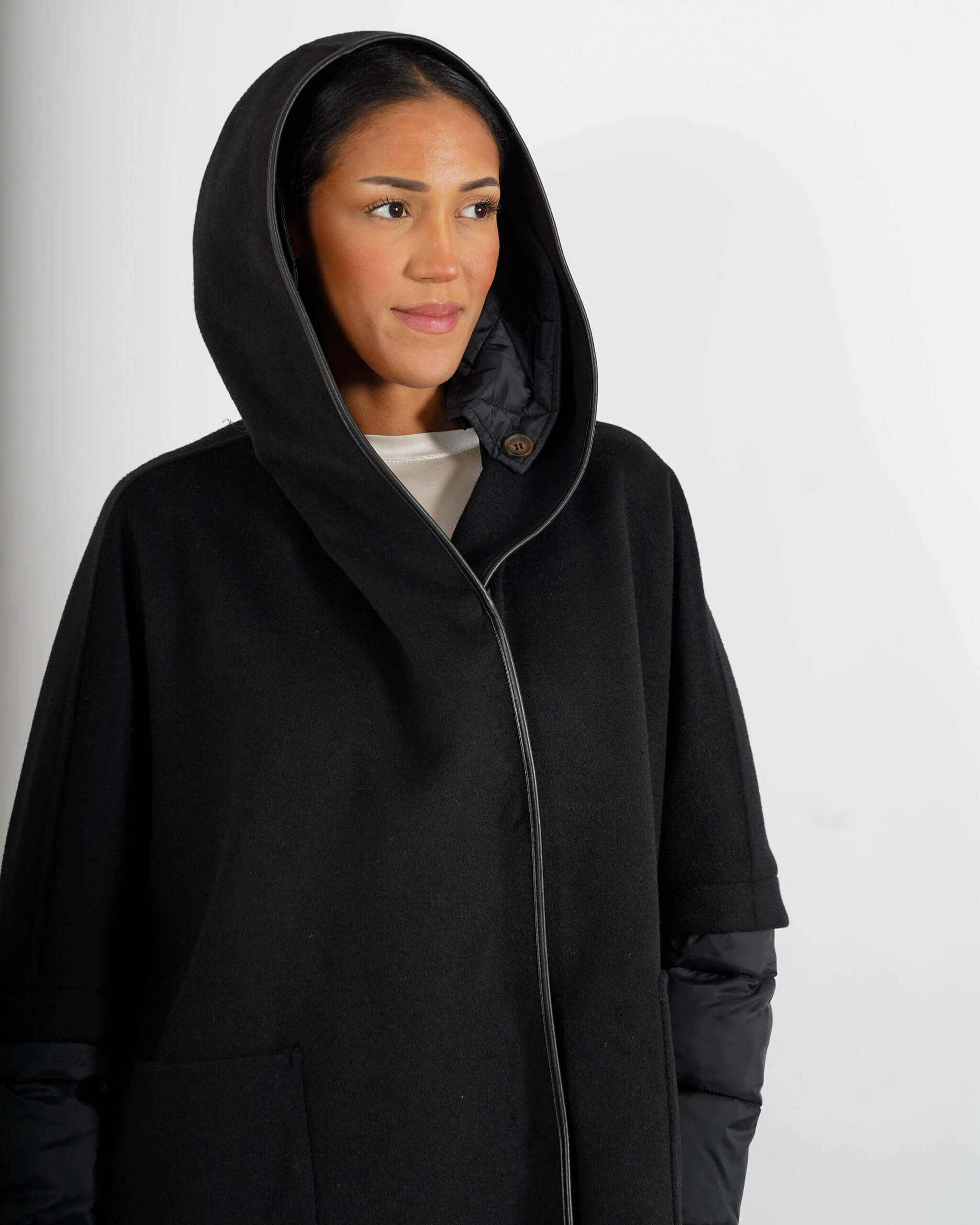 Cappa in mano lana con polsini e cappuccio in trapuntina removibile - Eufemia - Hope Fashion