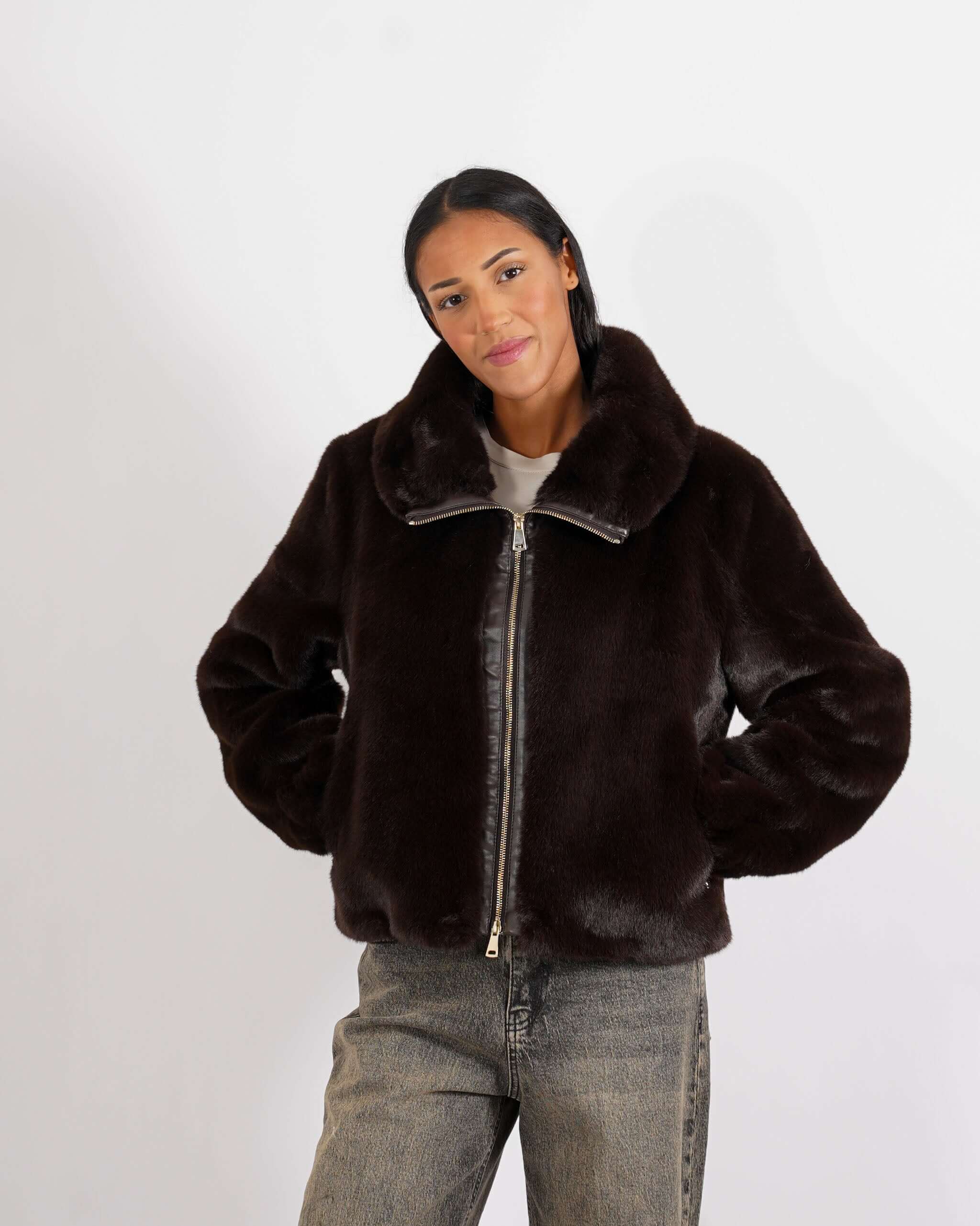 Bomber con cappuccio e zip in eco fur - Laguna - Hope Fashion