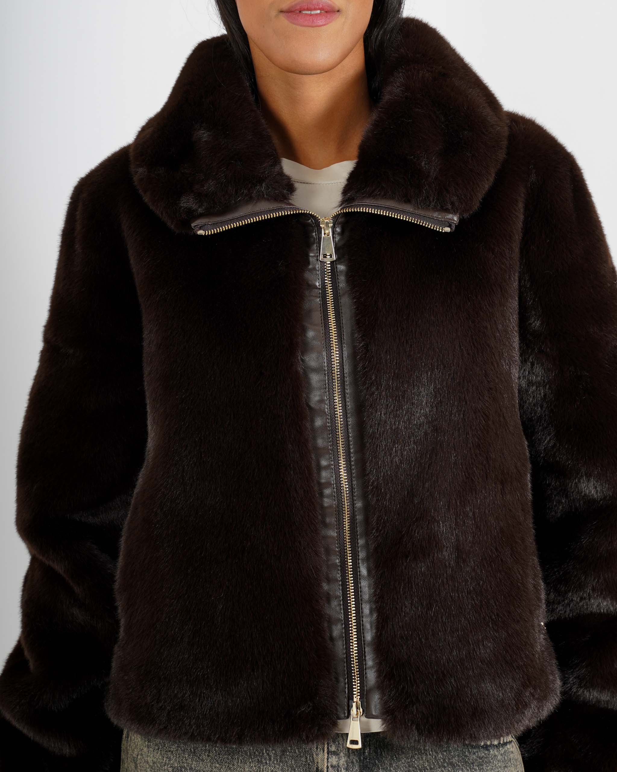 Bomber con cappuccio e zip in eco fur - Laguna