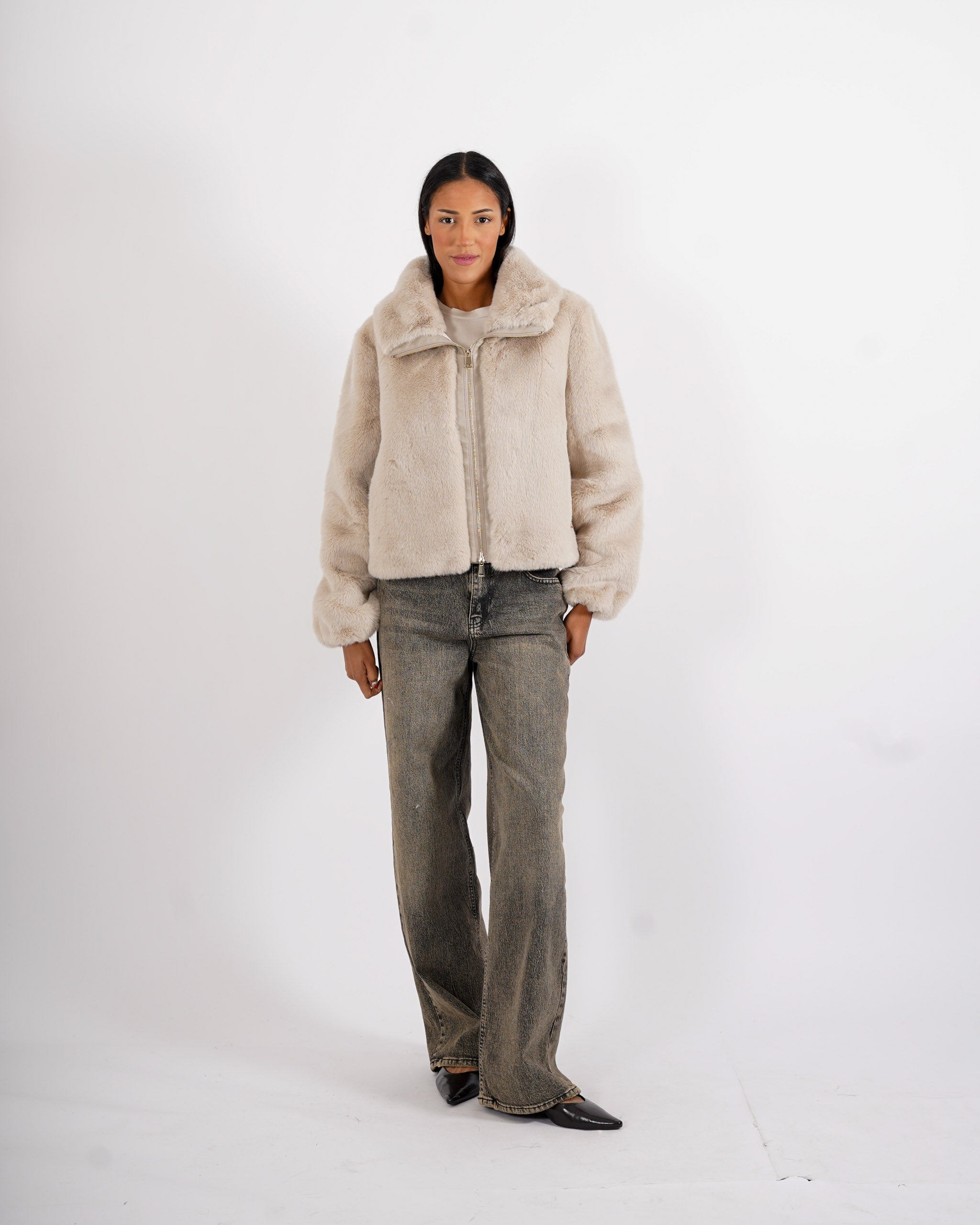Bomber con cappuccio e zip in eco fur - Laguna