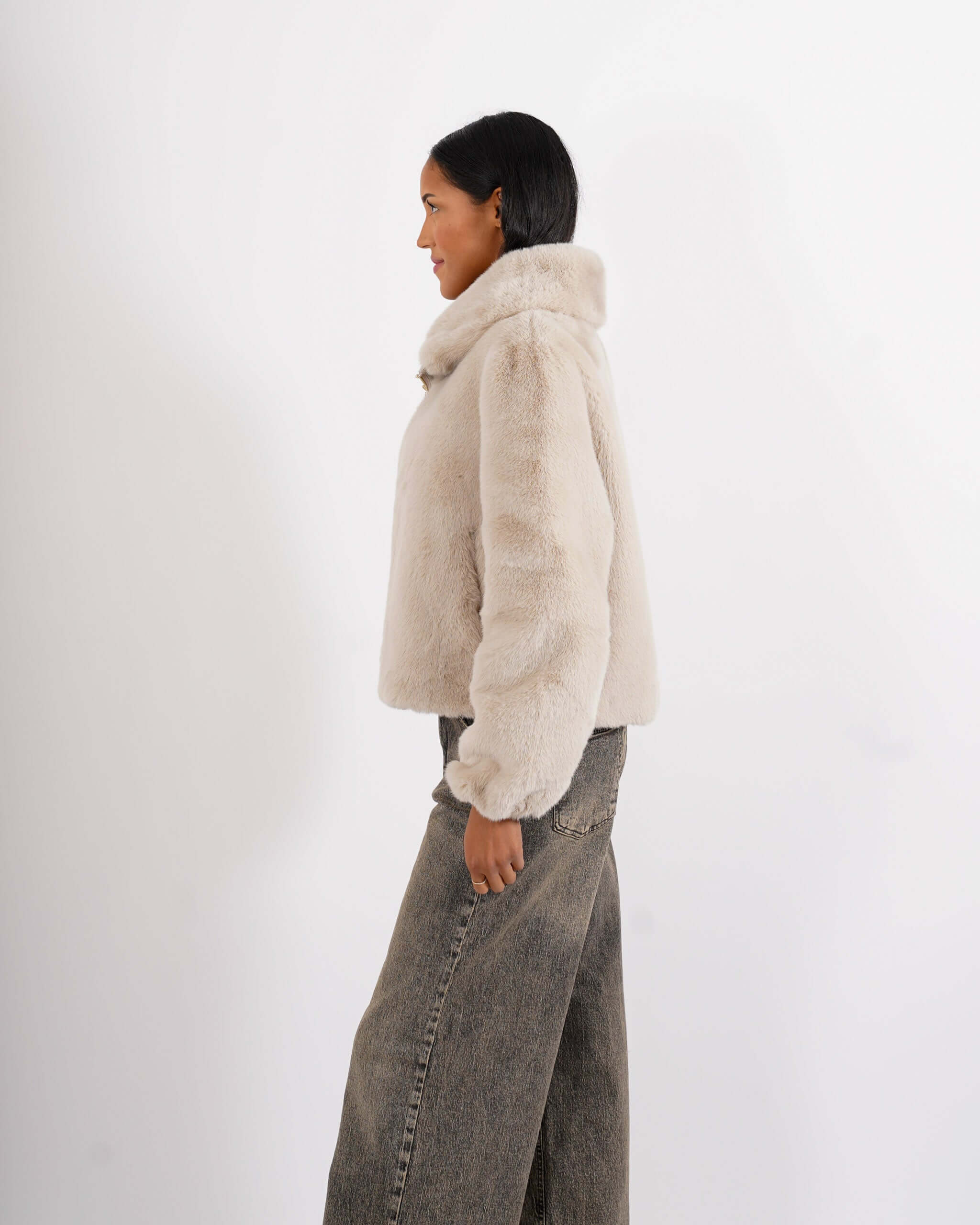 Bomber con cappuccio e zip in eco fur - Laguna - Hope Fashion