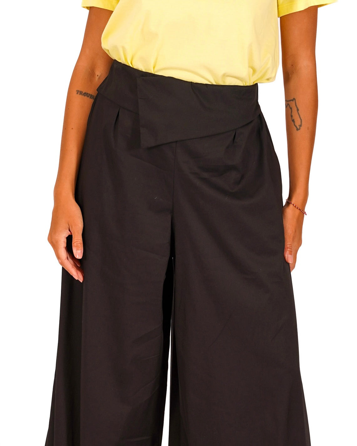 Pantaloni con baschina e tasche in cotone - Yvette
