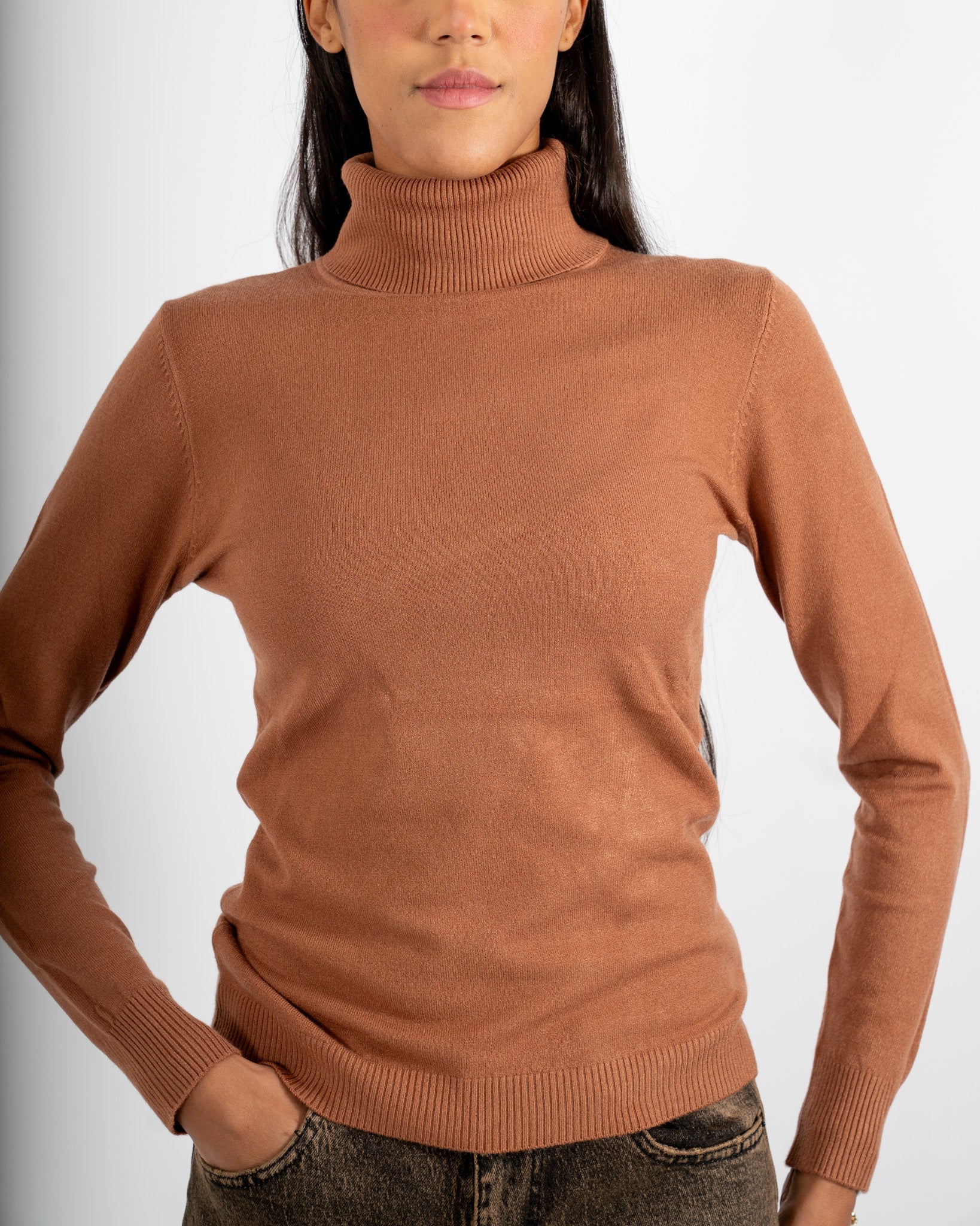 Maglia collo alto in mano viscosa - Tabaccaio