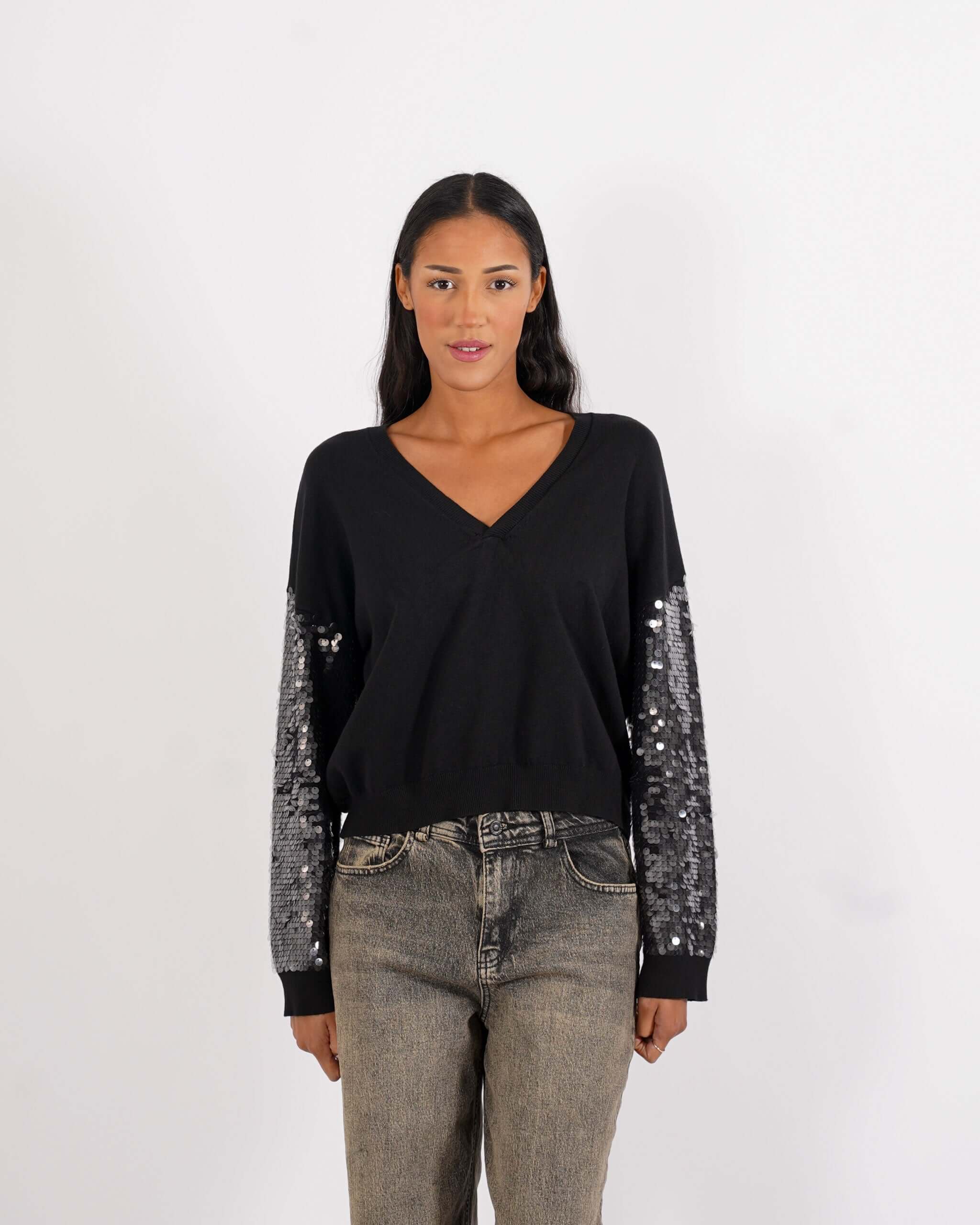 Maglia scollo a v con paillettes su maniche - Barnaba - Hope Fashion