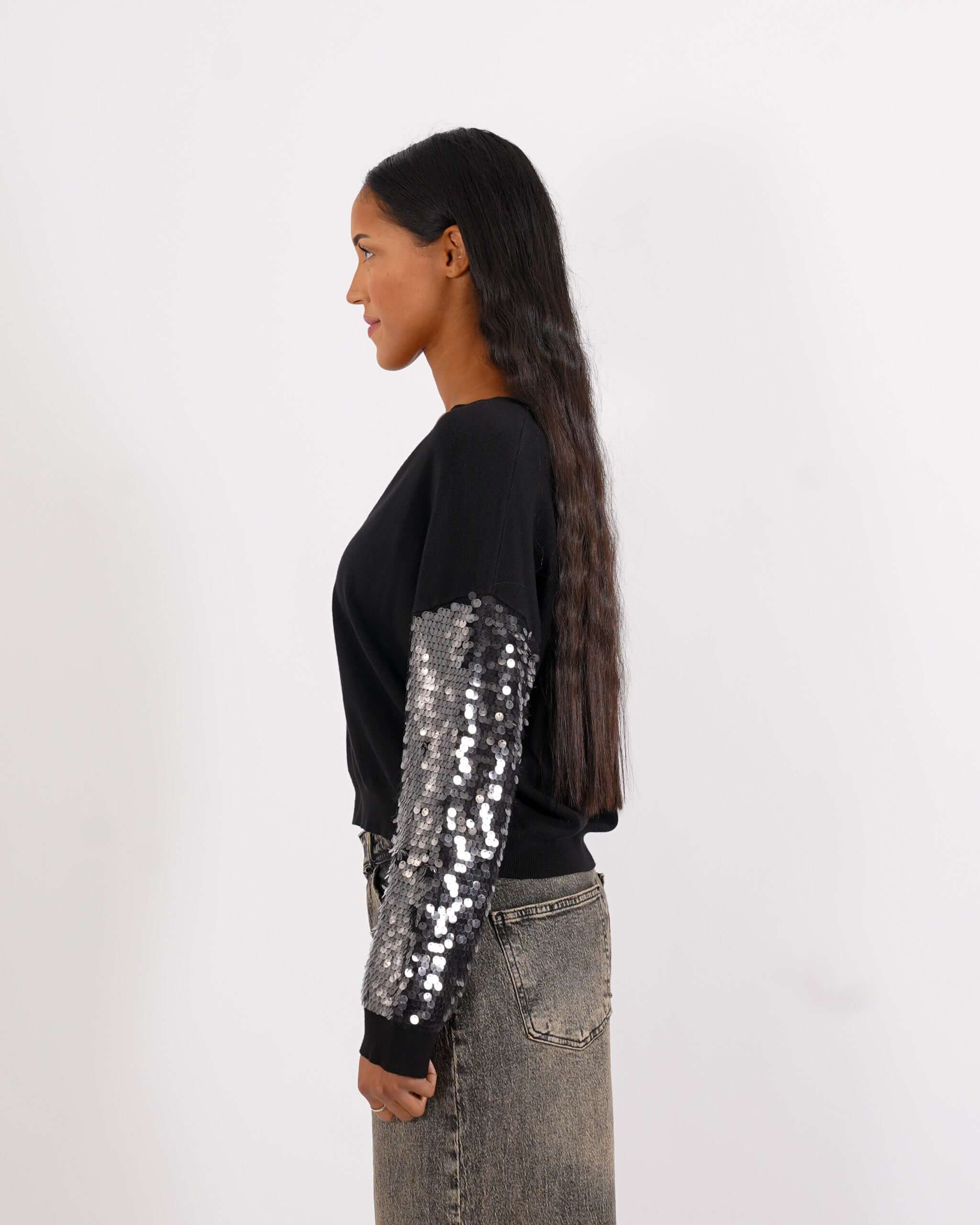 Maglia scollo a v con paillettes su maniche - Barnaba - Hope Fashion