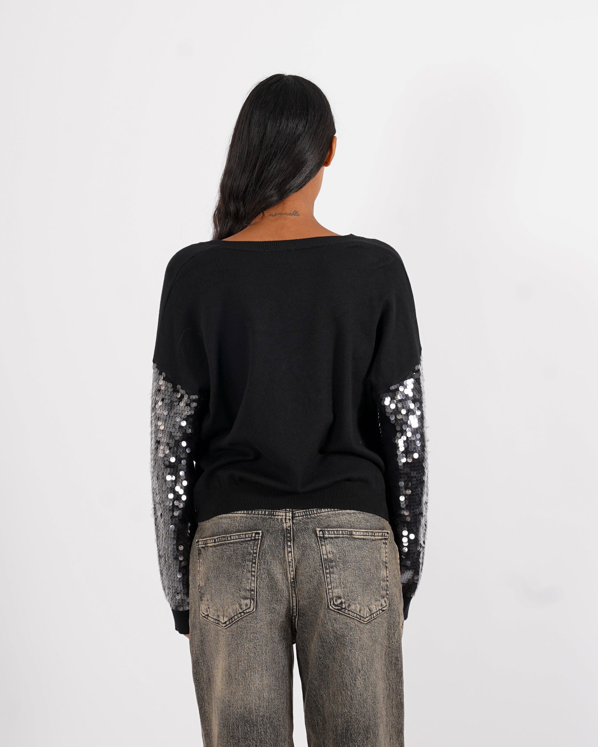 Maglia scollo a v con paillettes su maniche - Barnaba