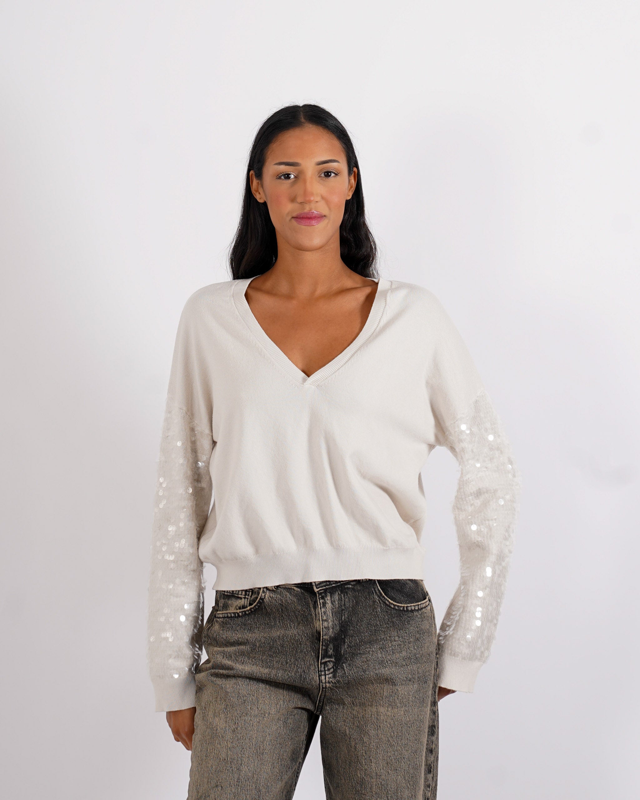 Maglia scollo a v con paillettes su maniche - Barnaba