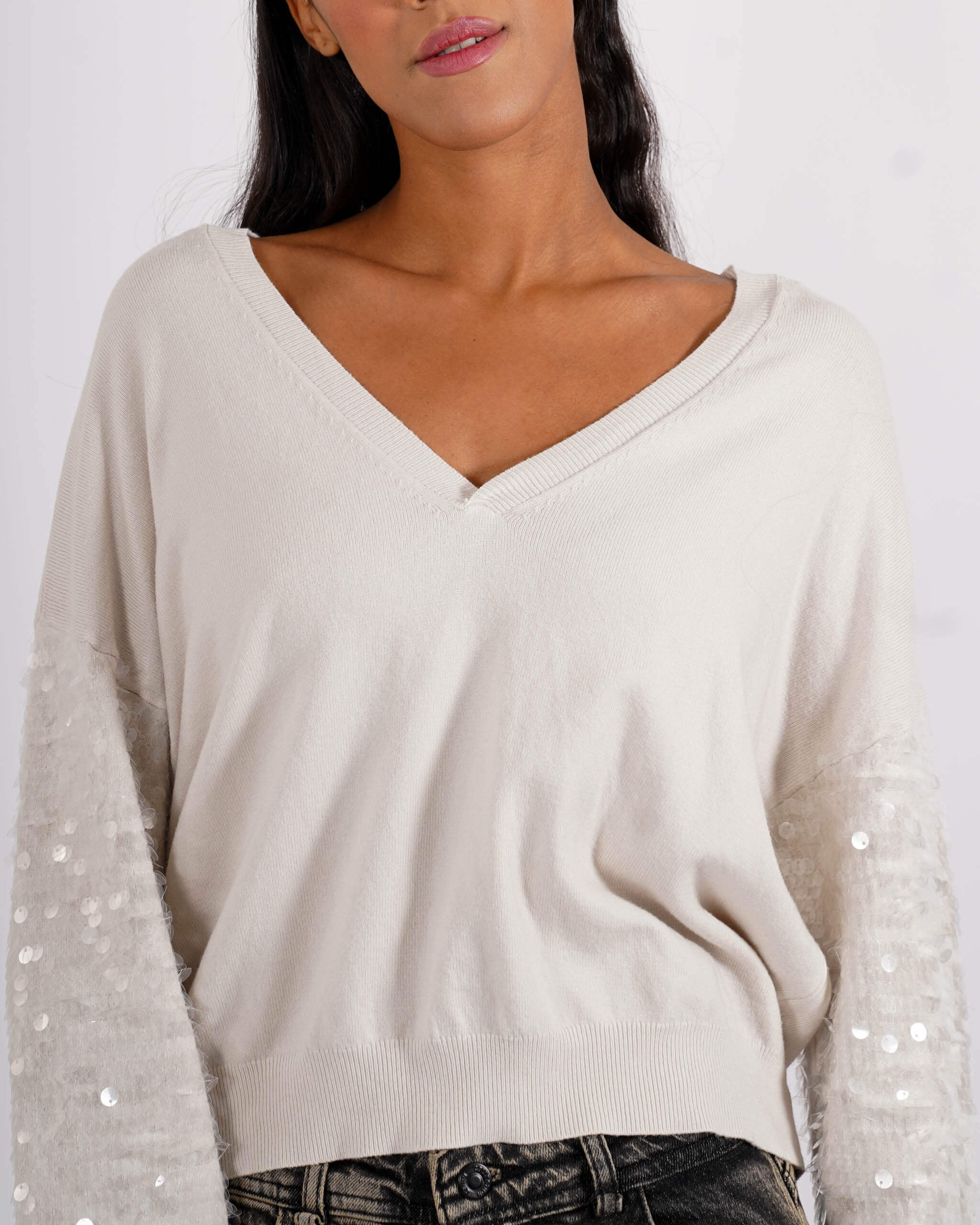 Maglia scollo a v con paillettes su maniche - Barnaba - Hope Fashion