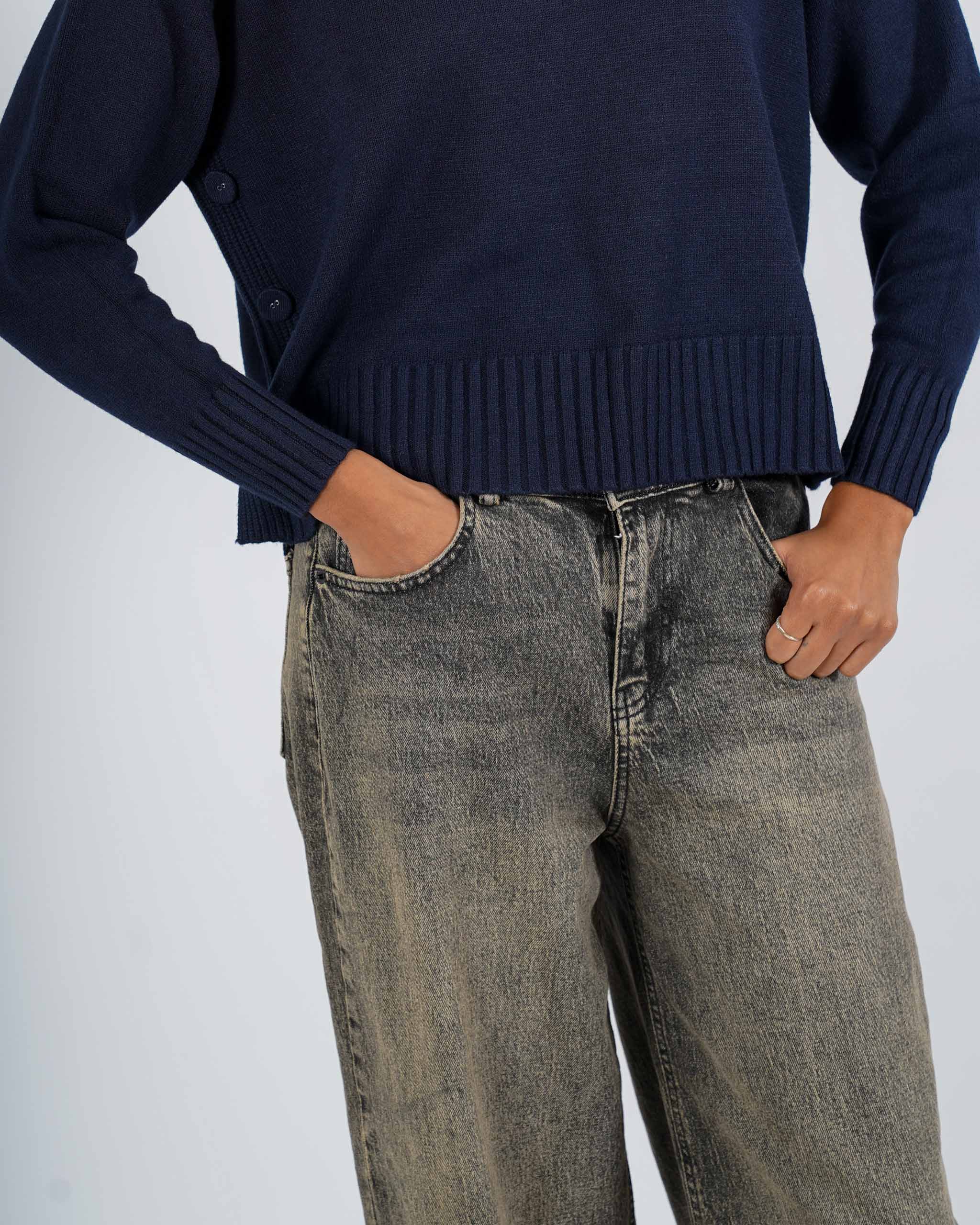 Maglia collo alto con bottoni laterali - Guglielma