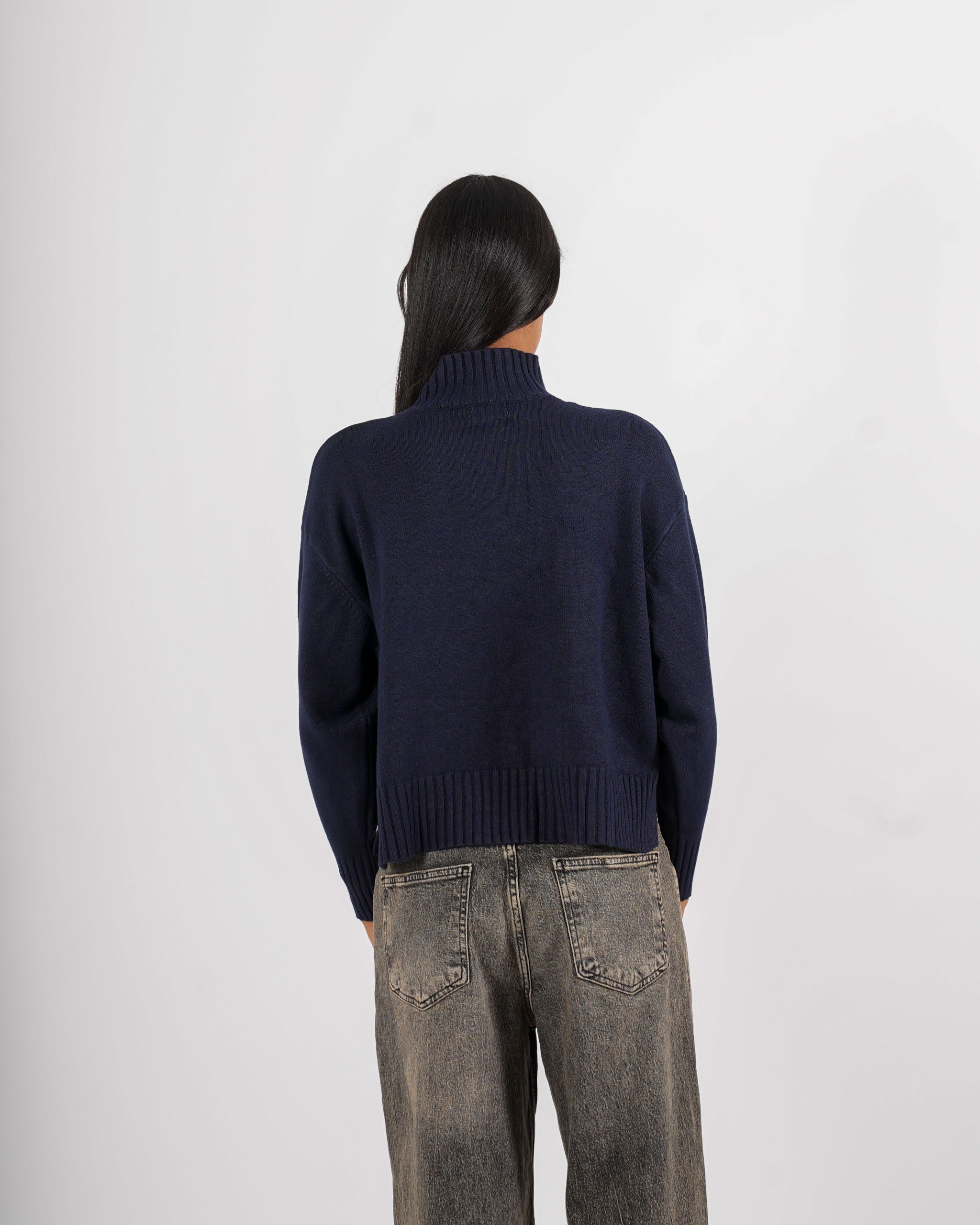 Maglia collo alto con bottoni laterali - Guglielma