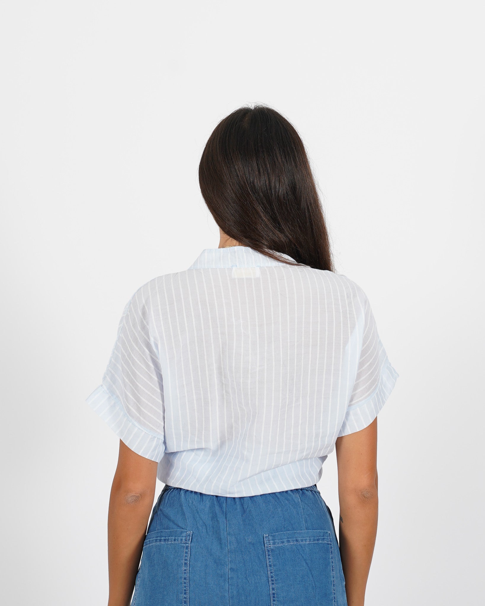 Camicia rigata mezza manica e nodo frontale - Adriana