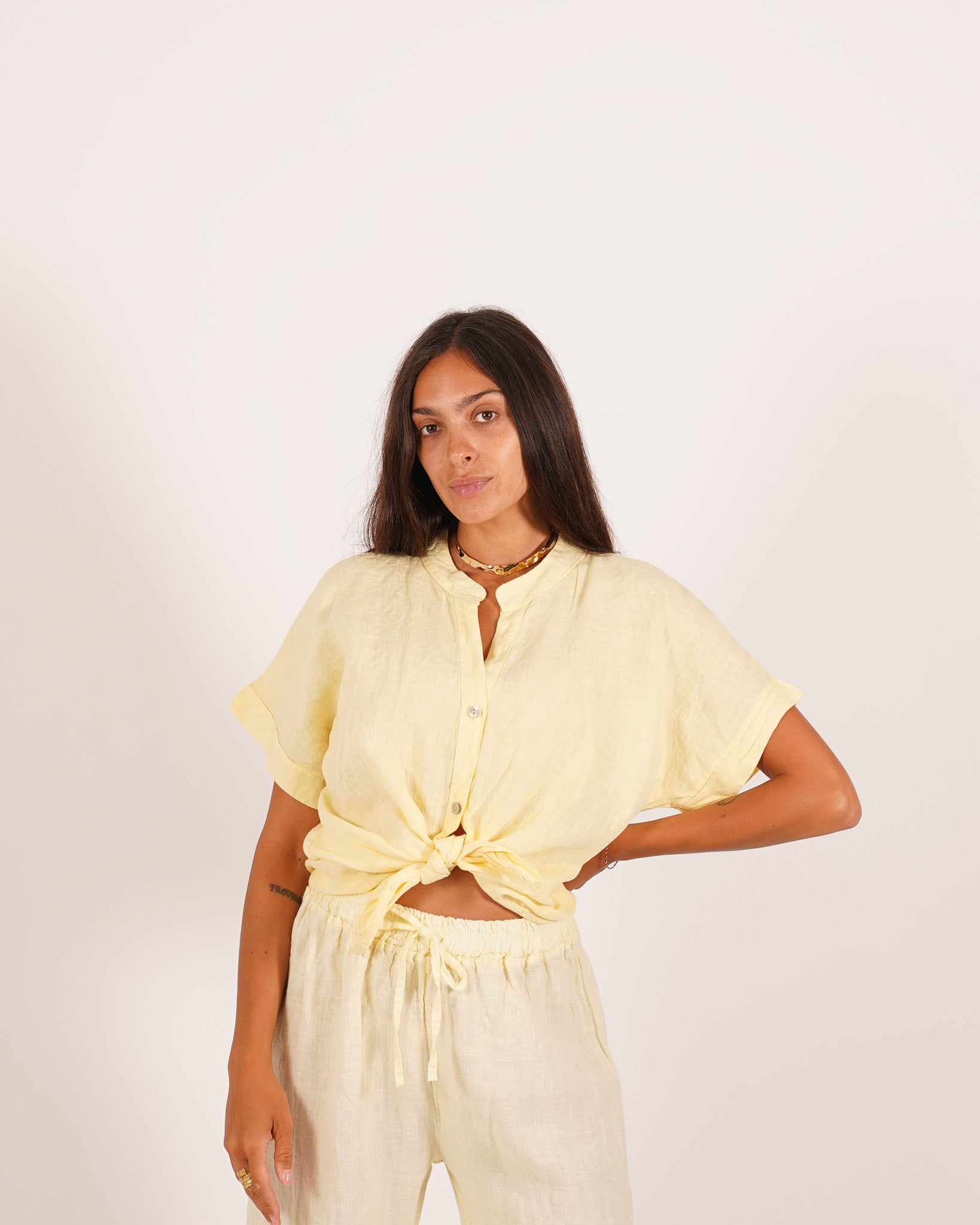 Camicia mezza manica con nodo frontale in lino - Montero