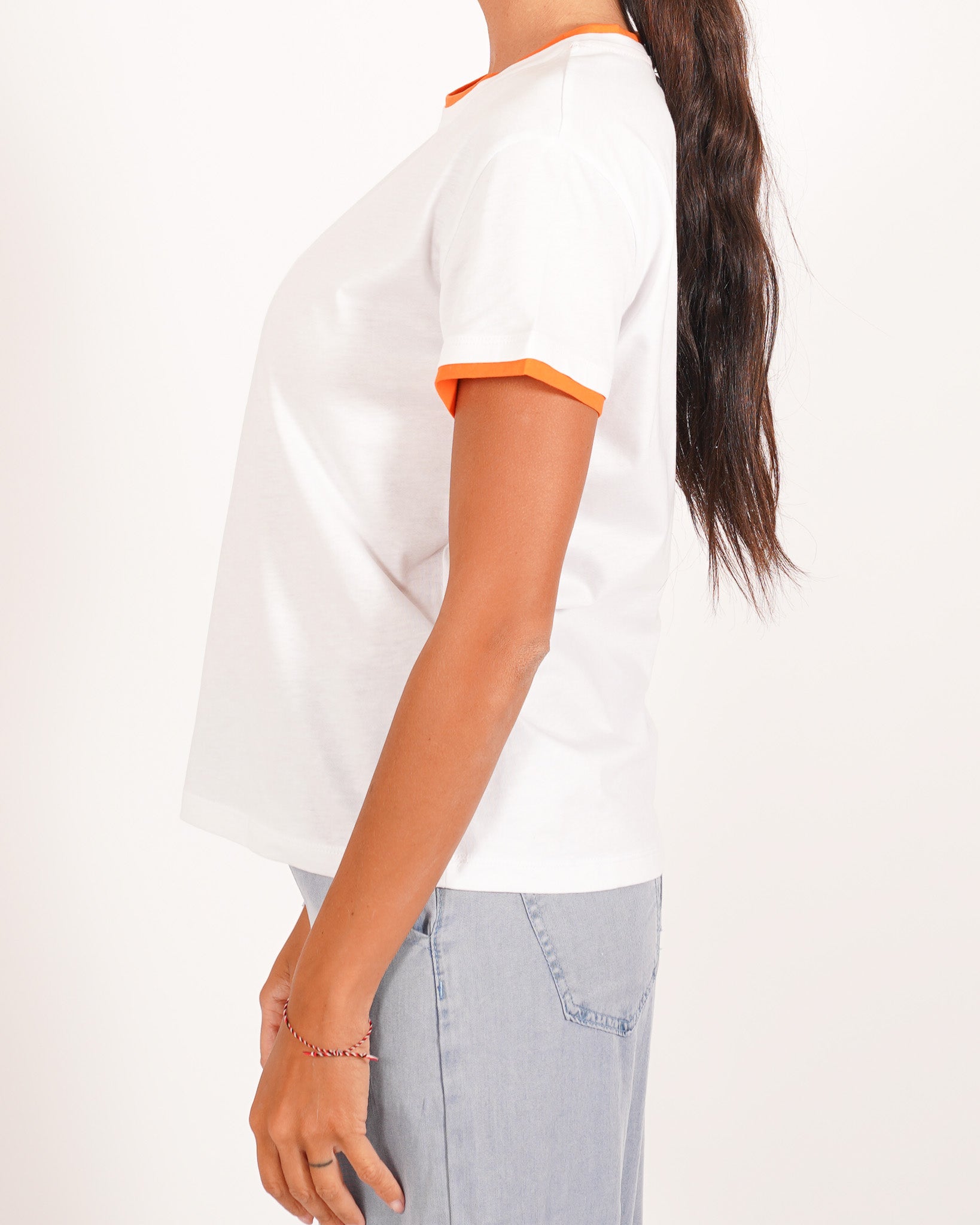 T-shirt basic in 100% cotone con dettagli a contrasto - Ivana
