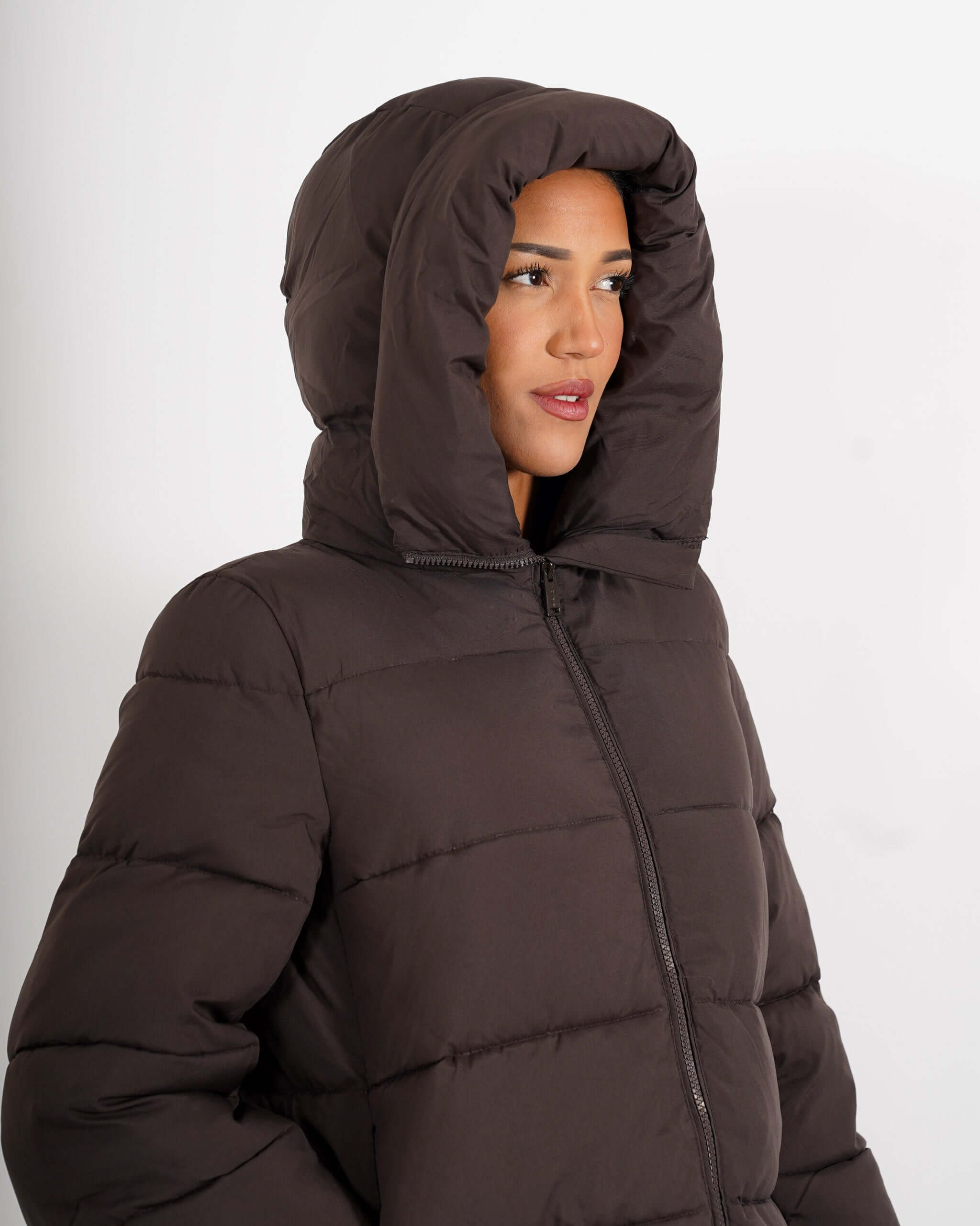 Piumino trapuntato con cappuccio, tasche a filo e chiusura con zip - Carla - Hope Fashion