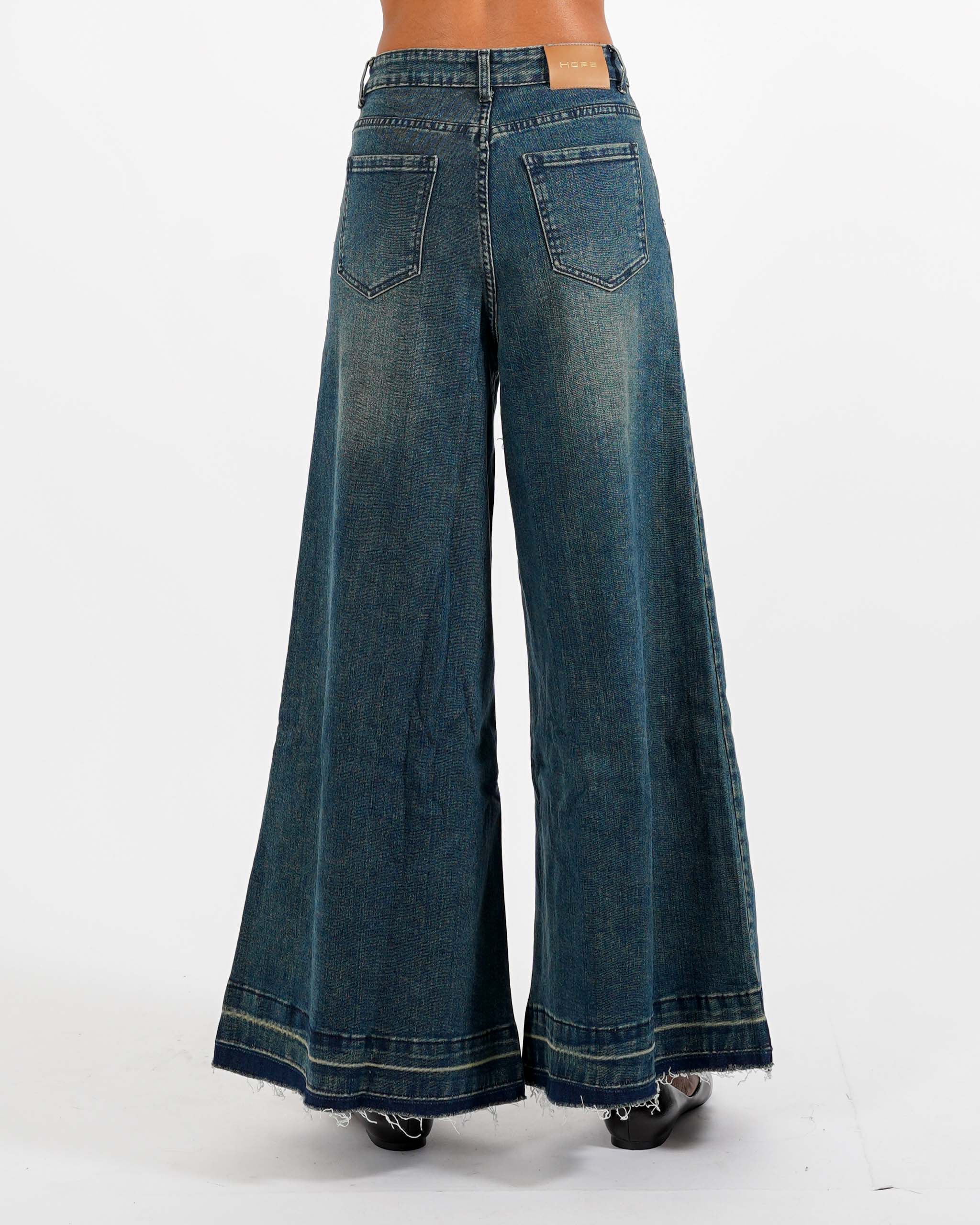 Jeans stretch gamba larga sul fondo con vita regolare - Soledad - Hope Fashion