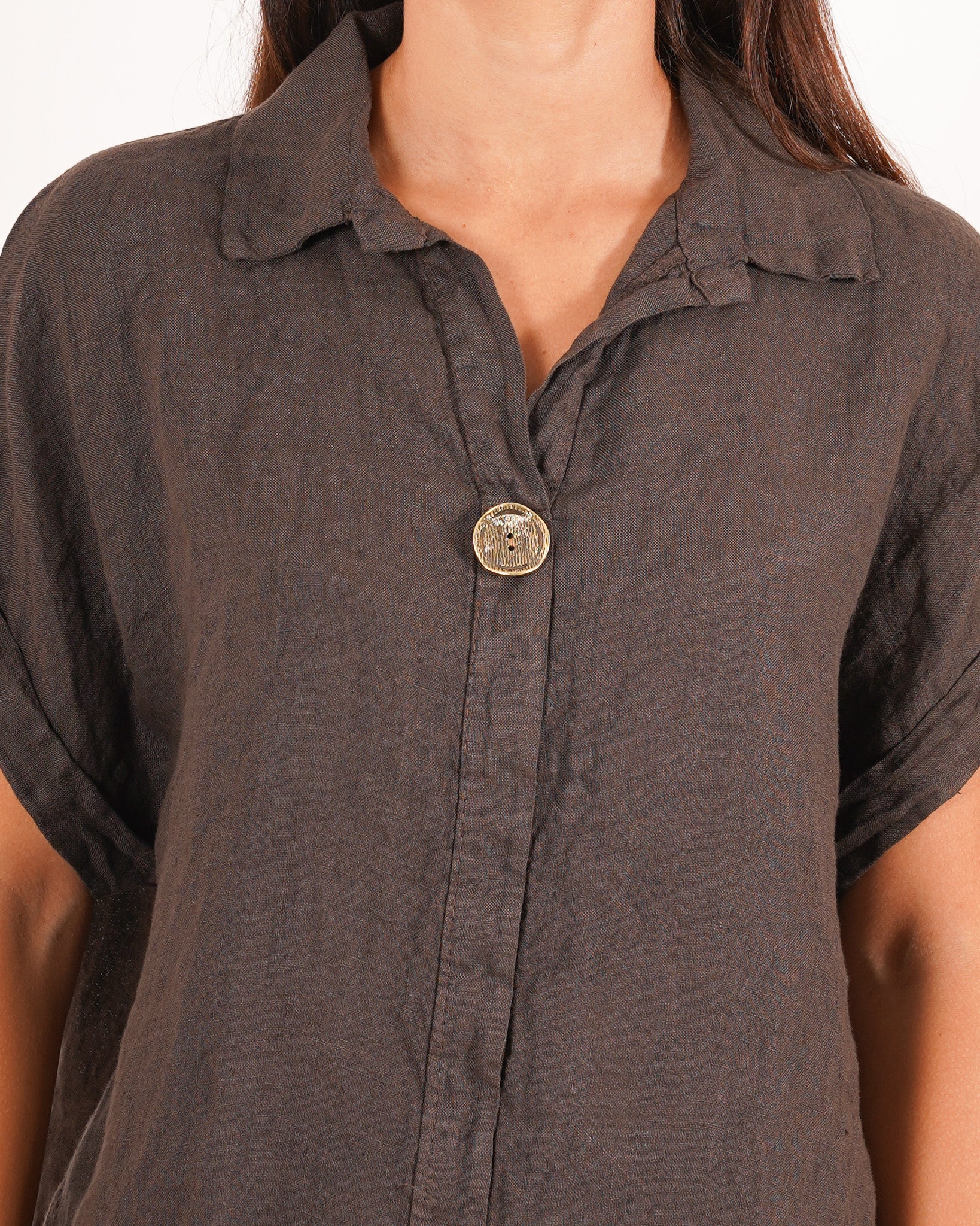 Blusa con colletto e bottone oro in lino - Pagana