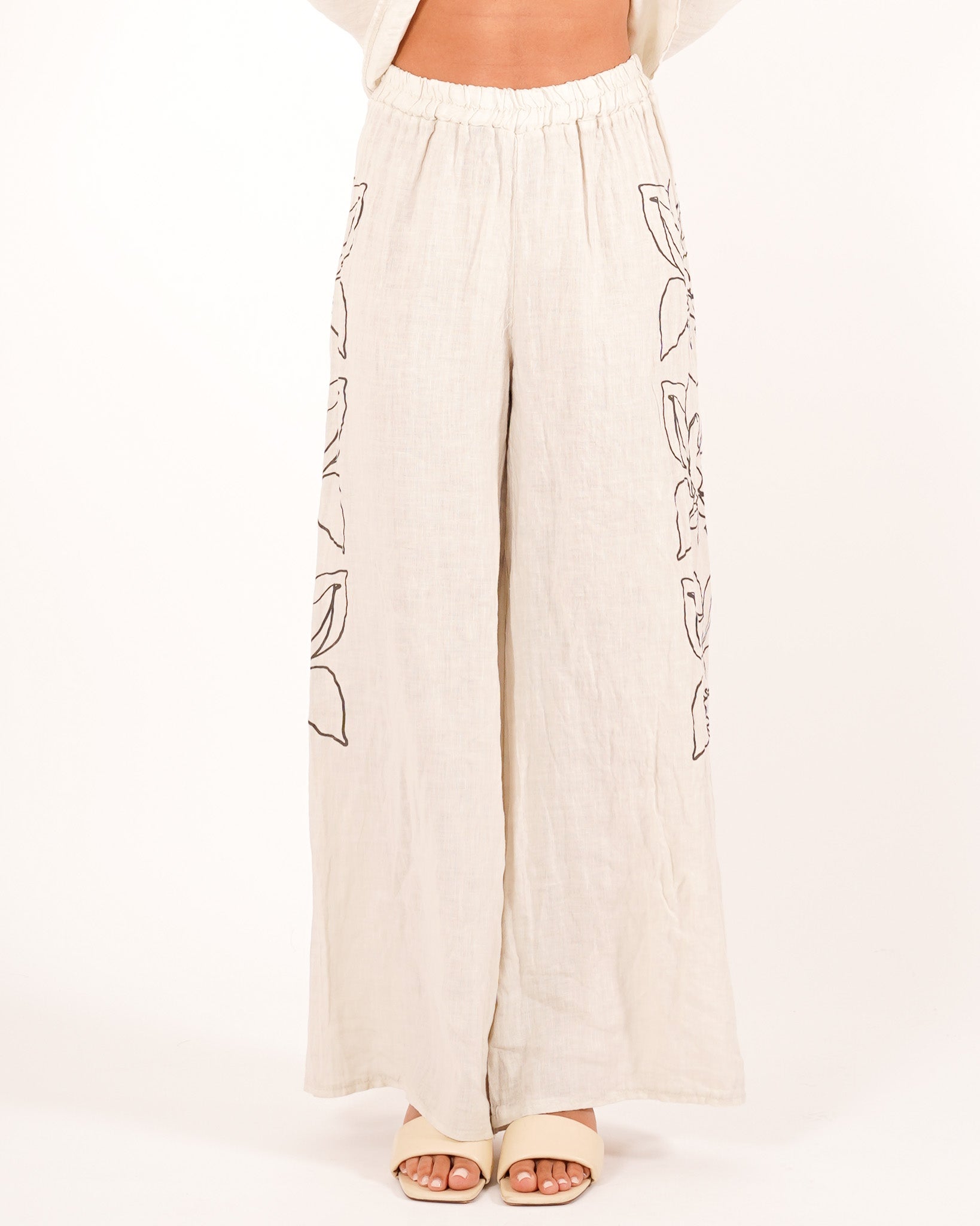 Coordinato camicia e pantaloni con disegno fiore - Corazon