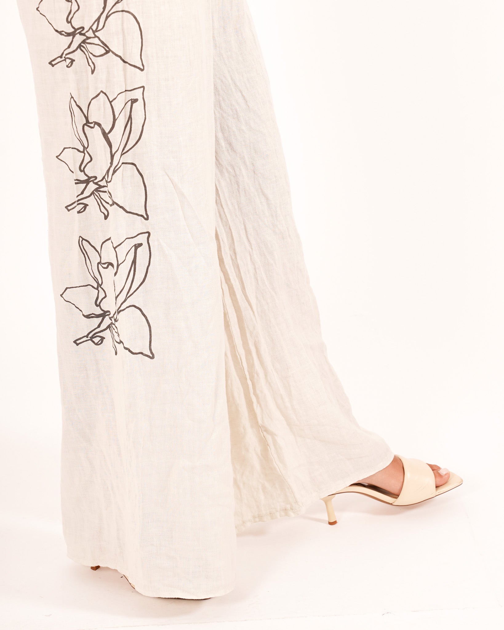 Coordinato camicia e pantaloni con disegno fiore - Corazon