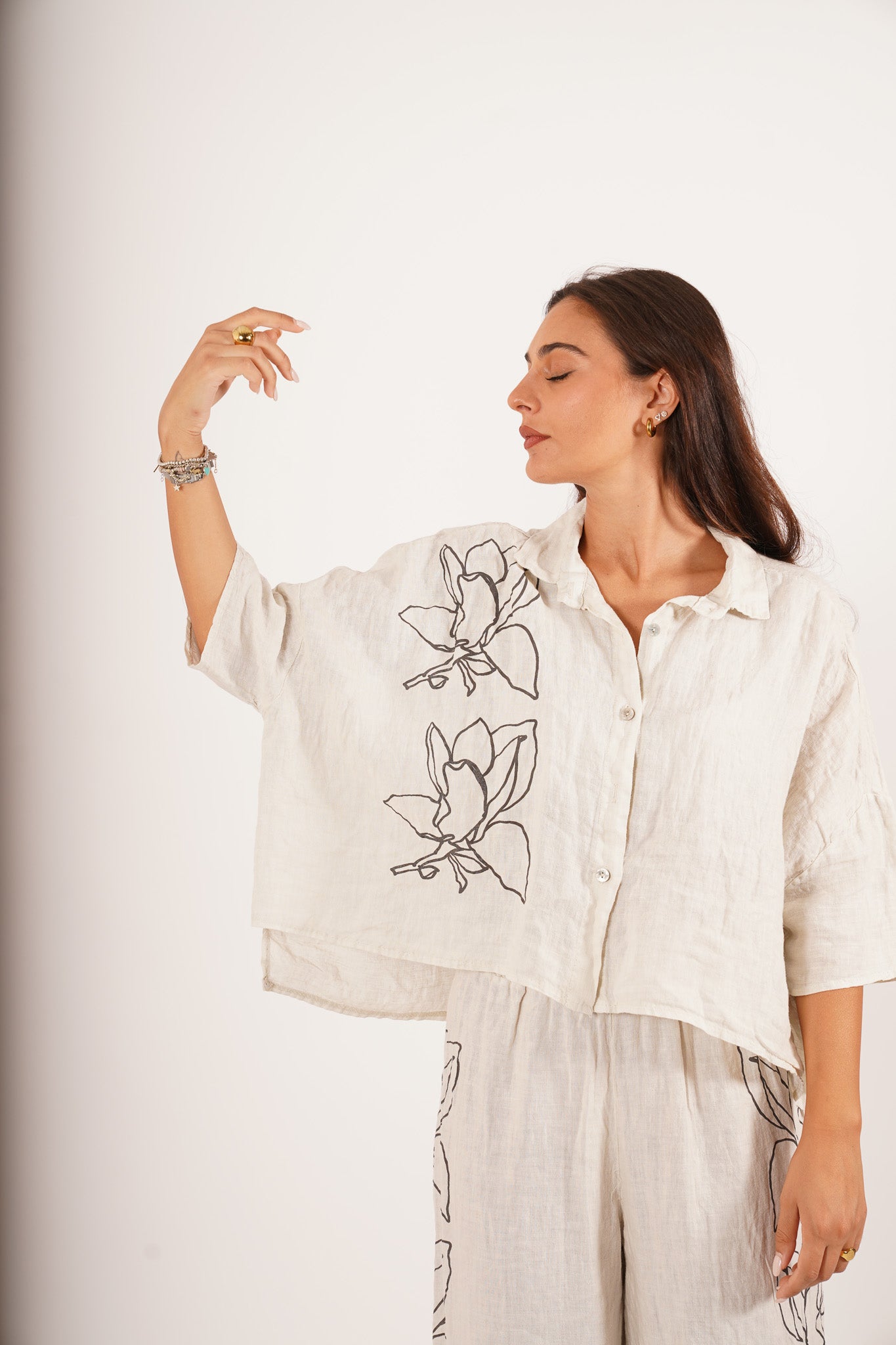 Coordinato camicia e pantaloni con disegno fiore - Corazon