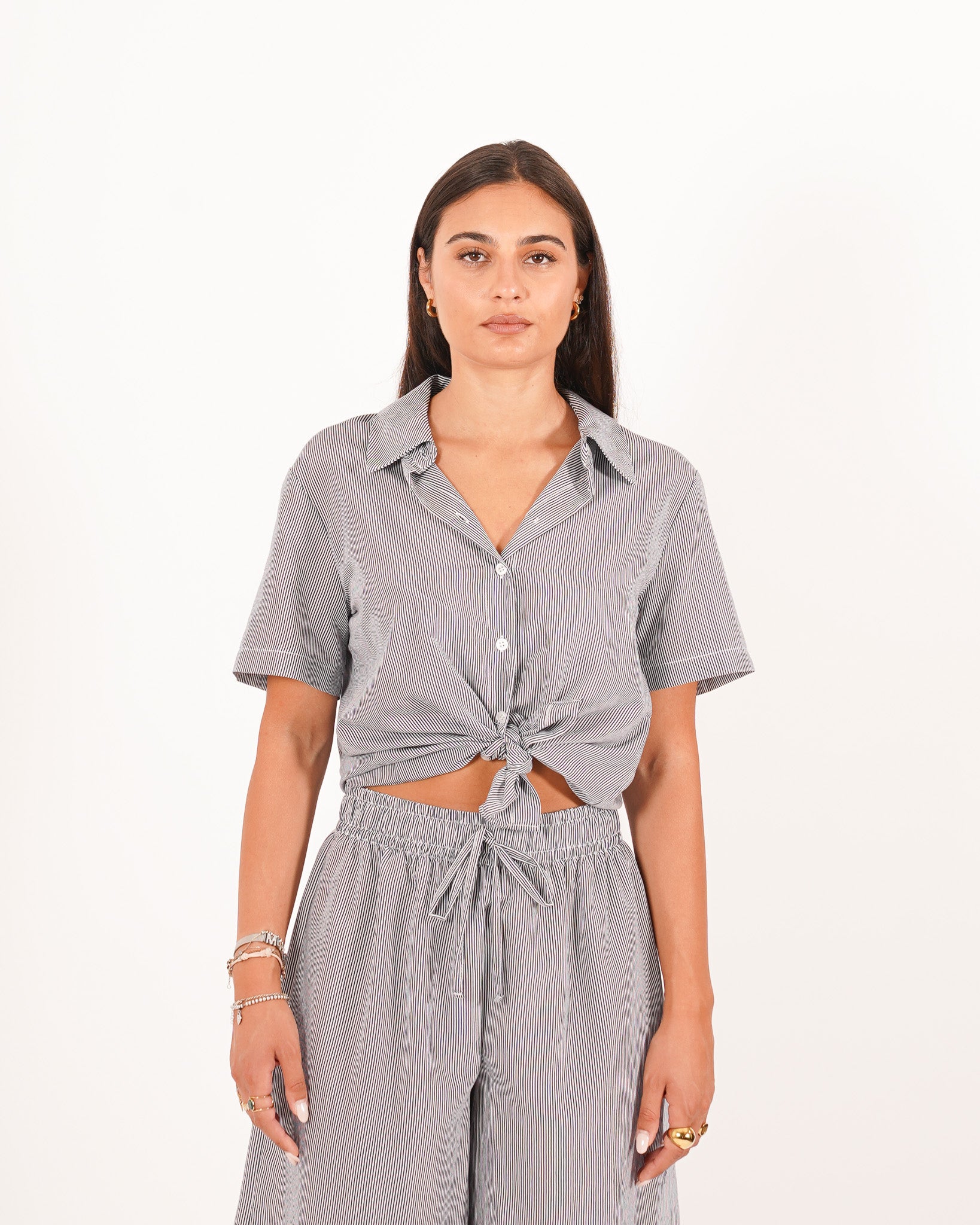 Coordinato camicia con nodo e bermuda - Antioca