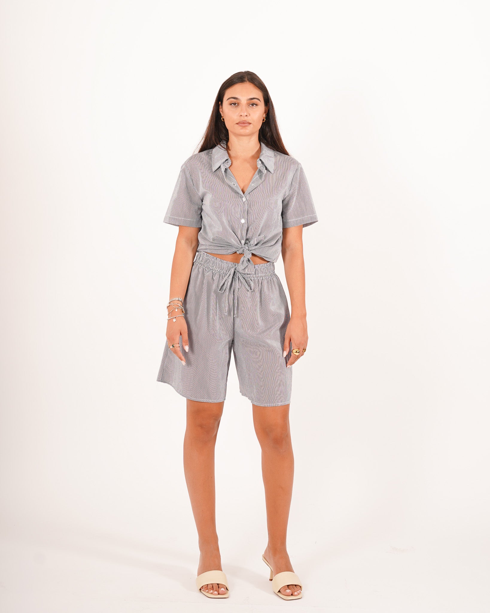 Coordinato camicia con nodo e bermuda - Antioca
