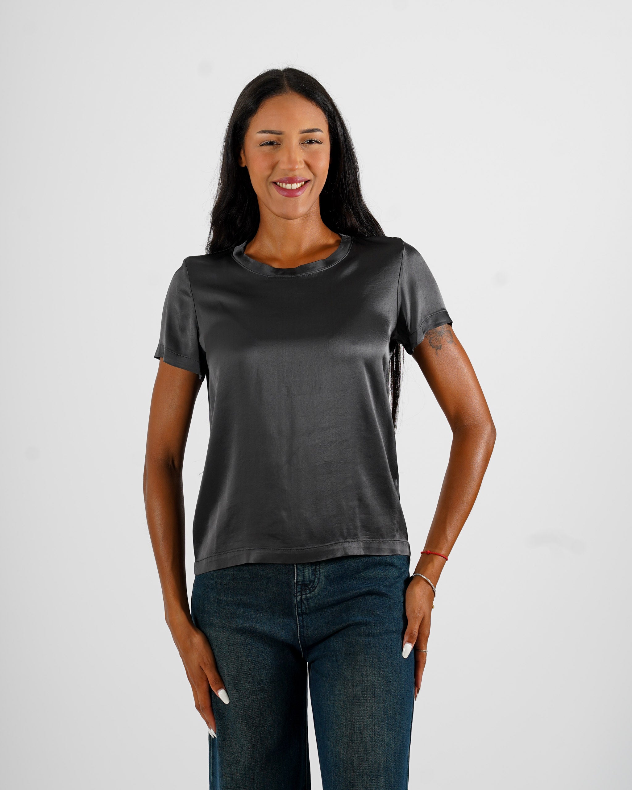 Blusa girocollo mezza manica in raso - Rewill