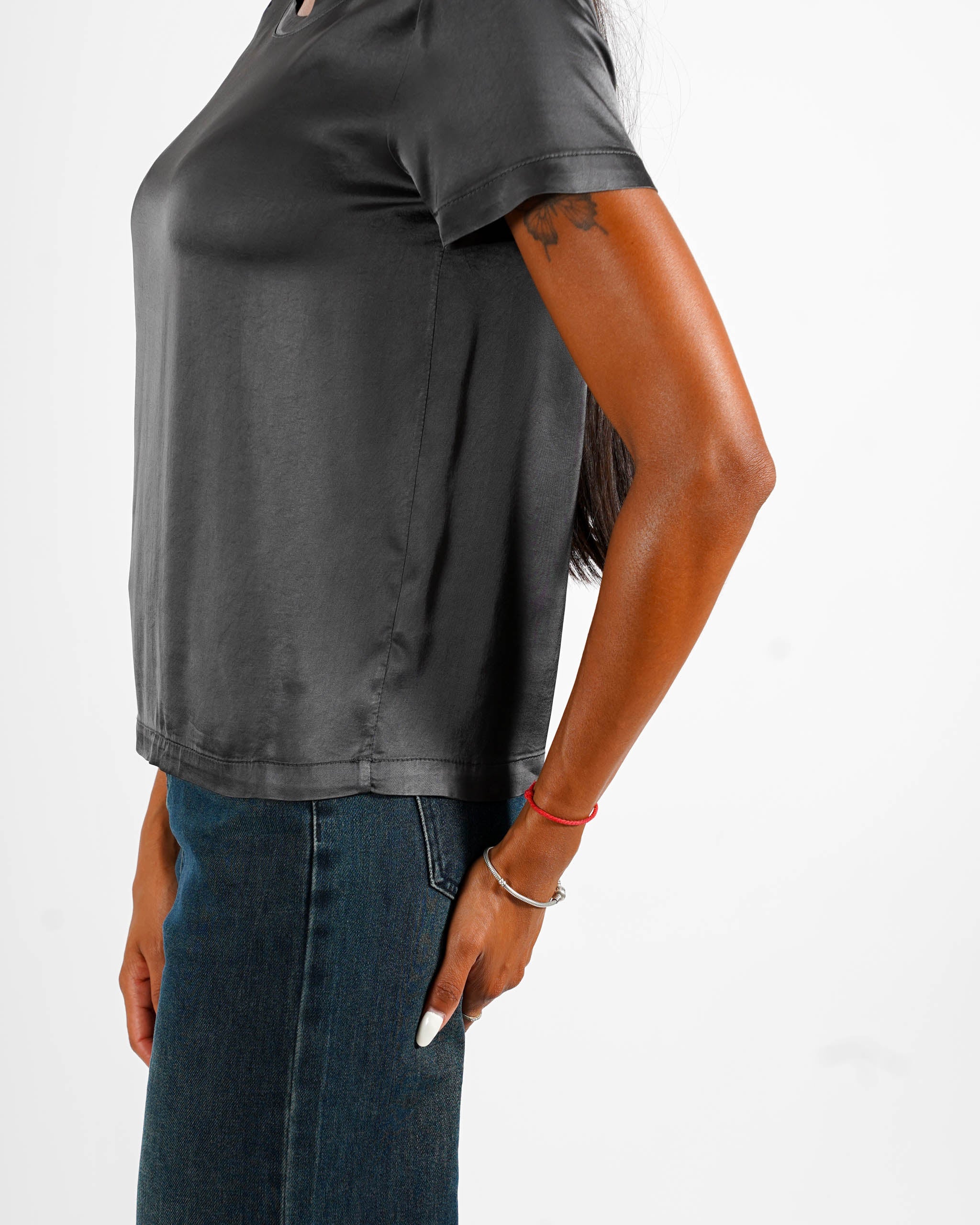 Blusa girocollo mezza manica in raso - Rewill