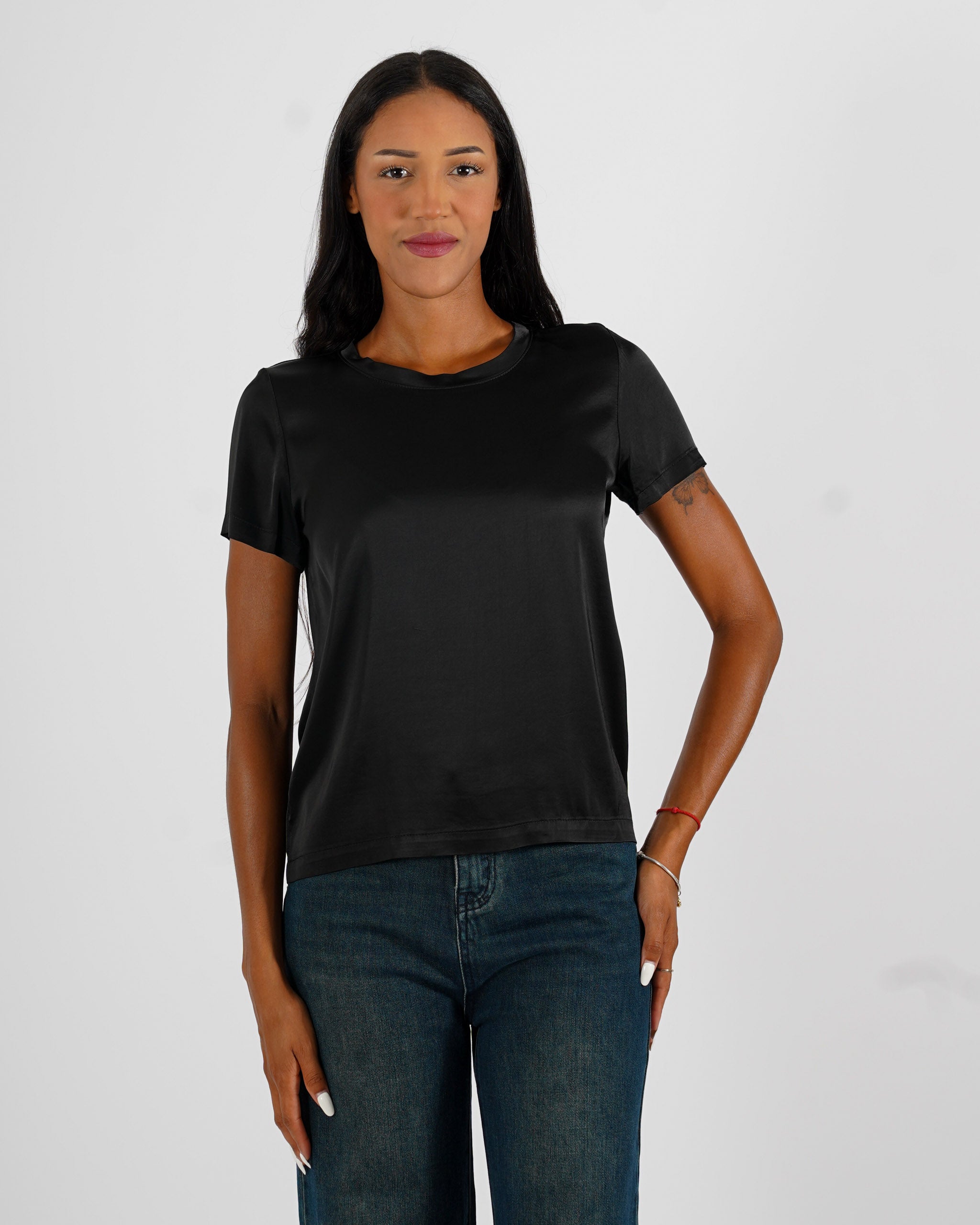 Blusa girocollo mezza manica in raso - Rewill