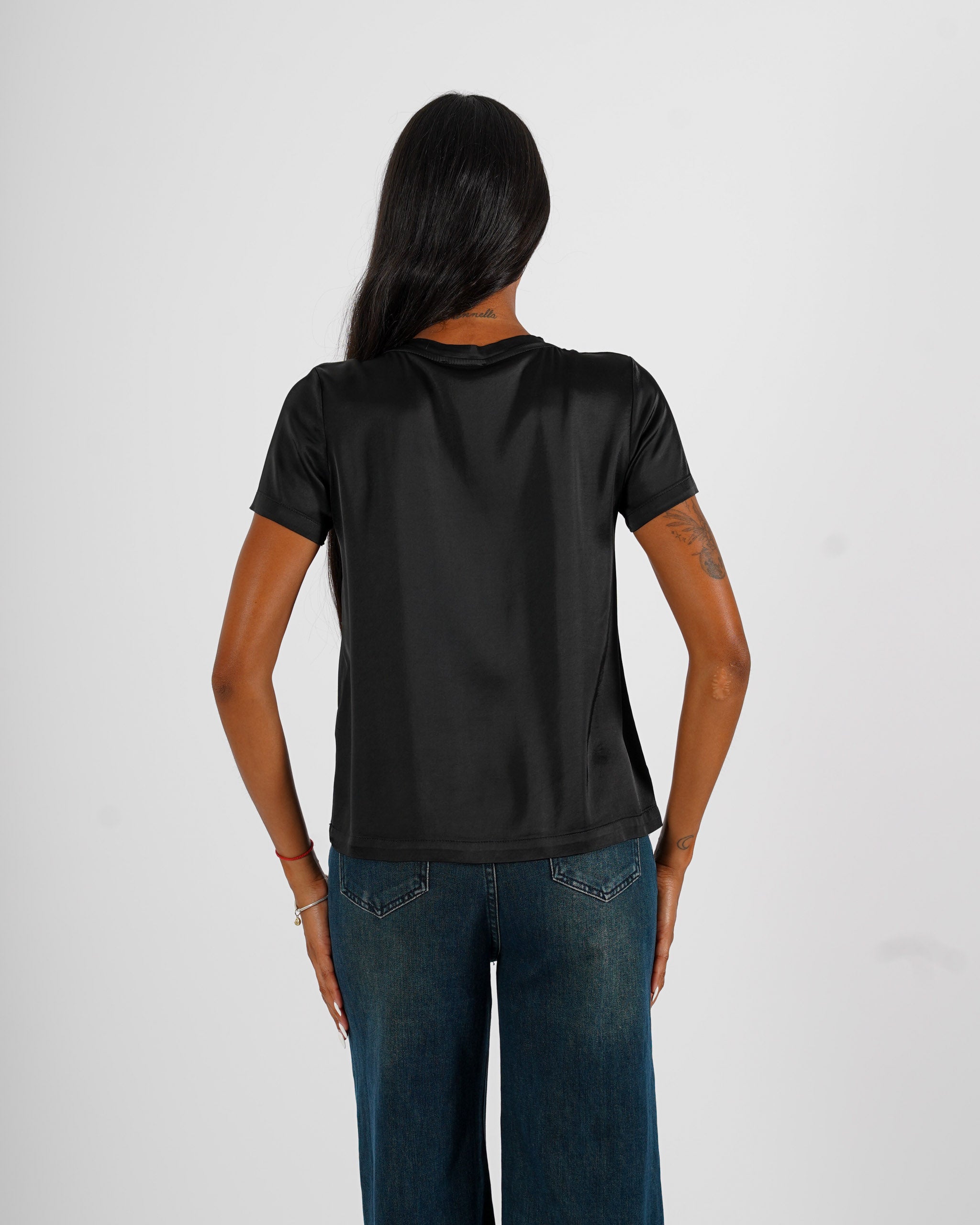 Blusa girocollo mezza manica in raso - Rewill