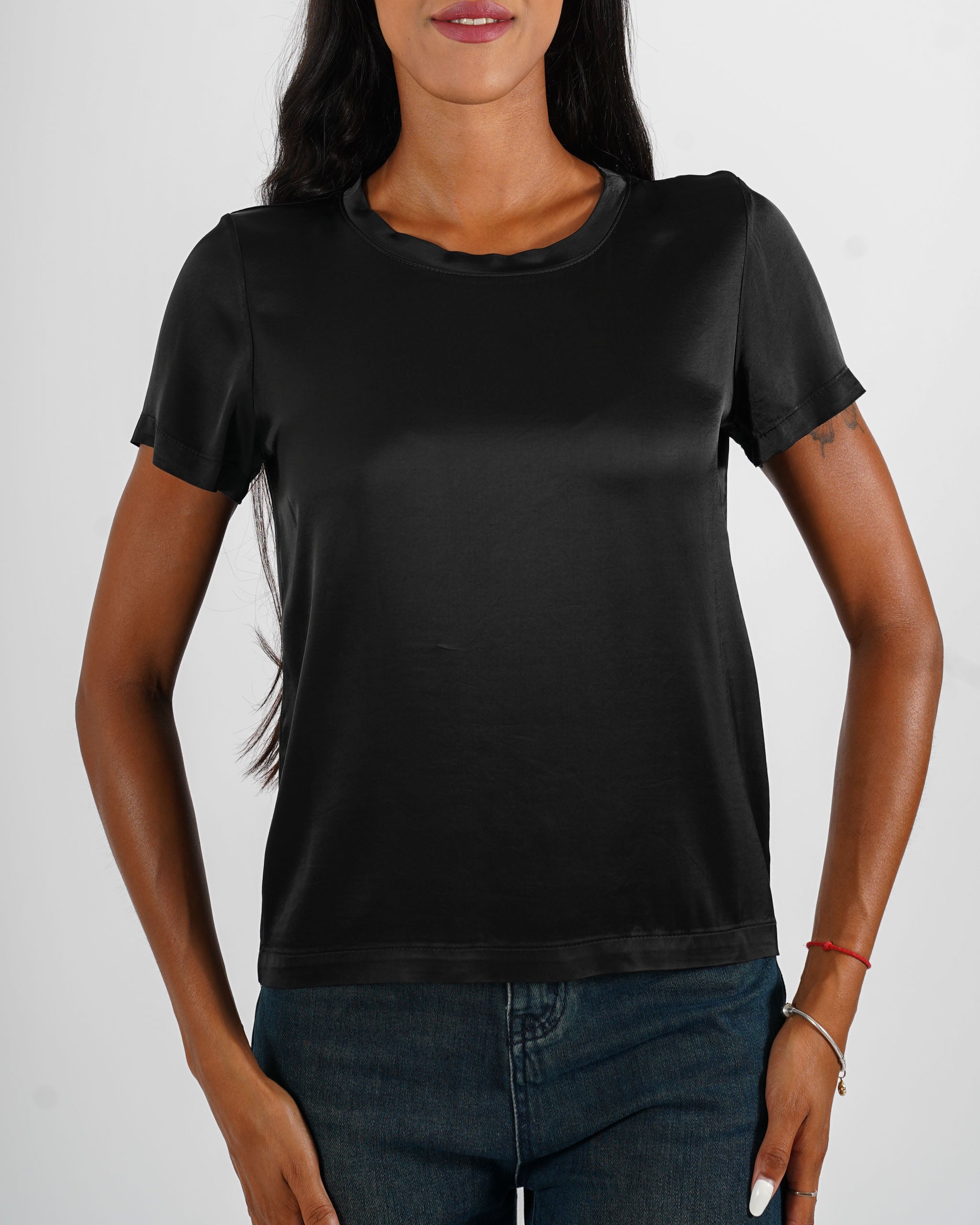 Blusa girocollo mezza manica in raso - Rewill