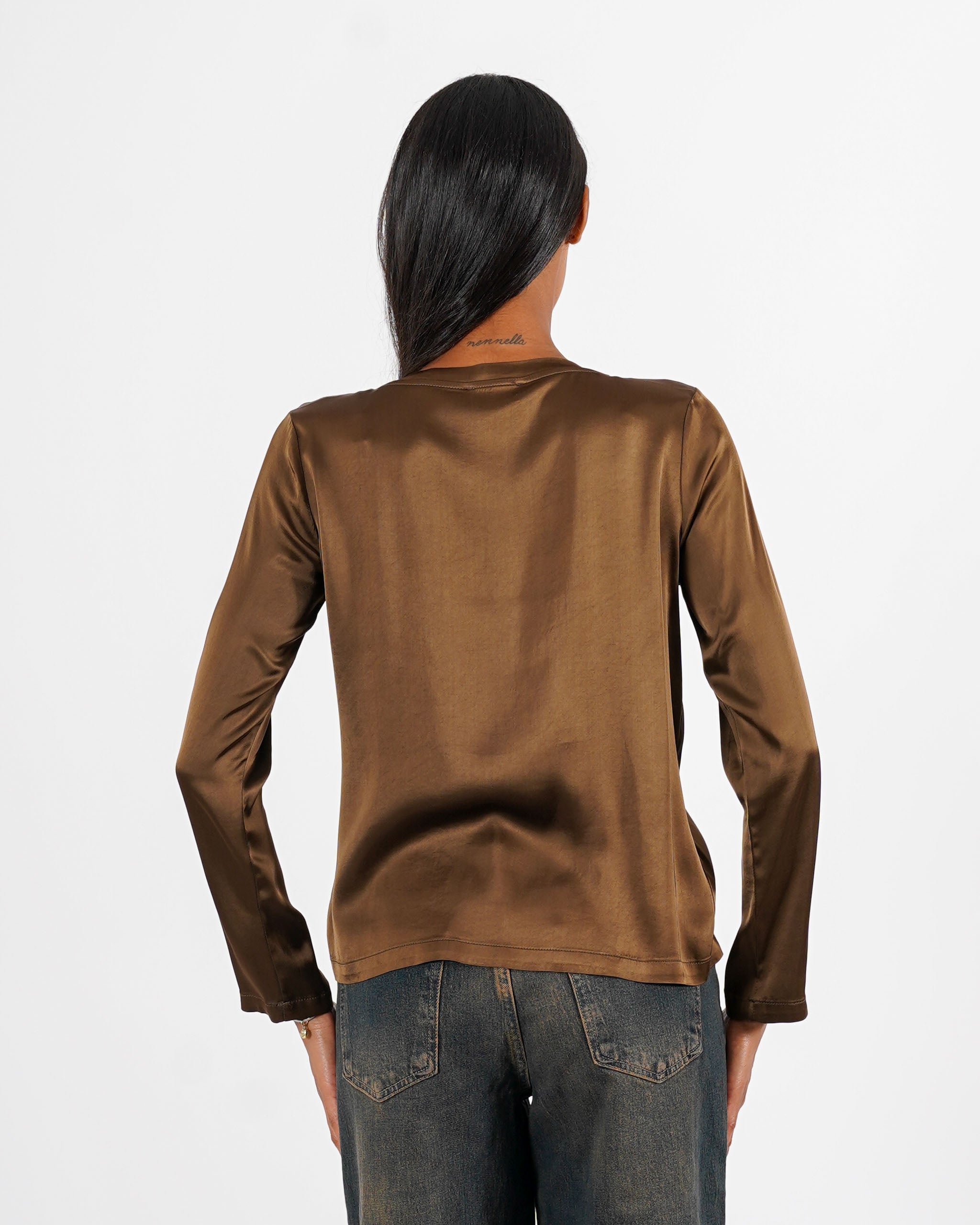 Blusa girocollo regular fit in raso - Verzellino