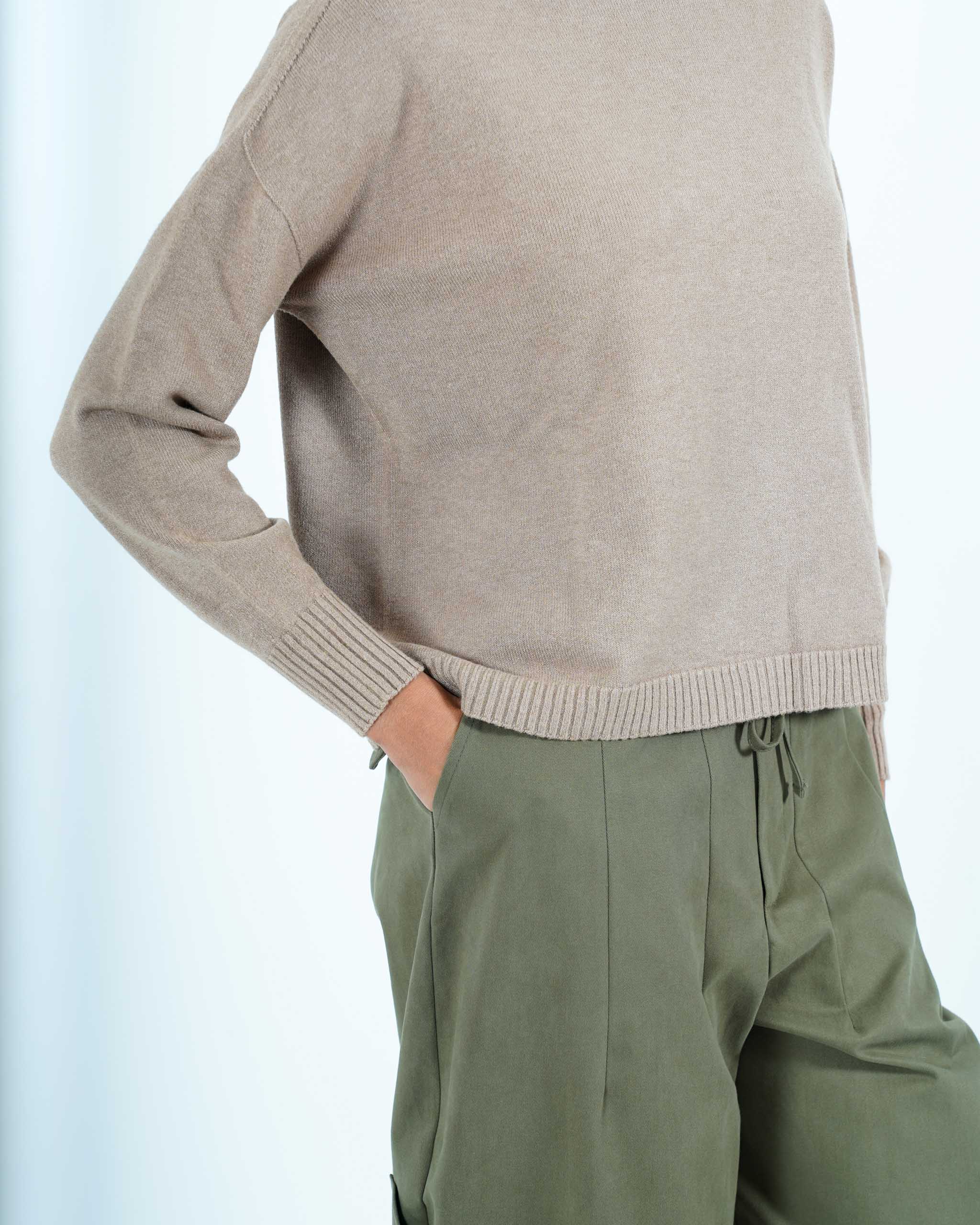 Maglia girocollo in mano lana- Nigeria