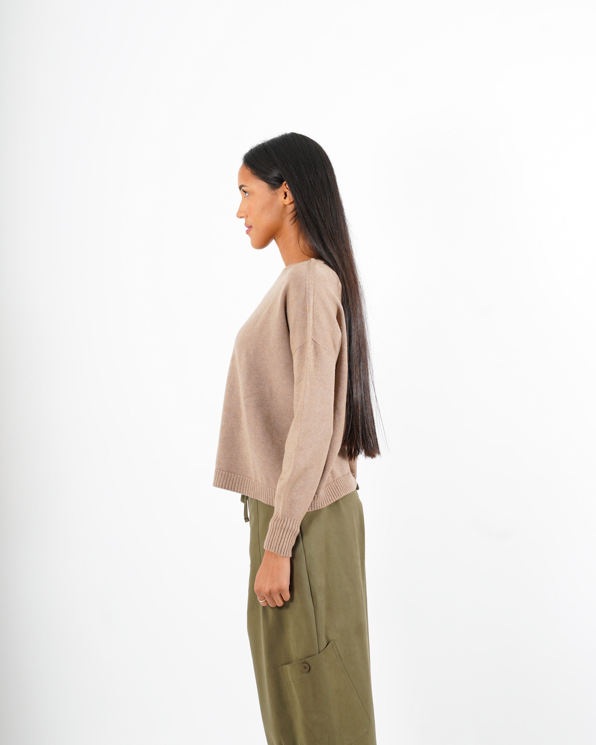 Maglia girocollo in mano lana- Nigeria