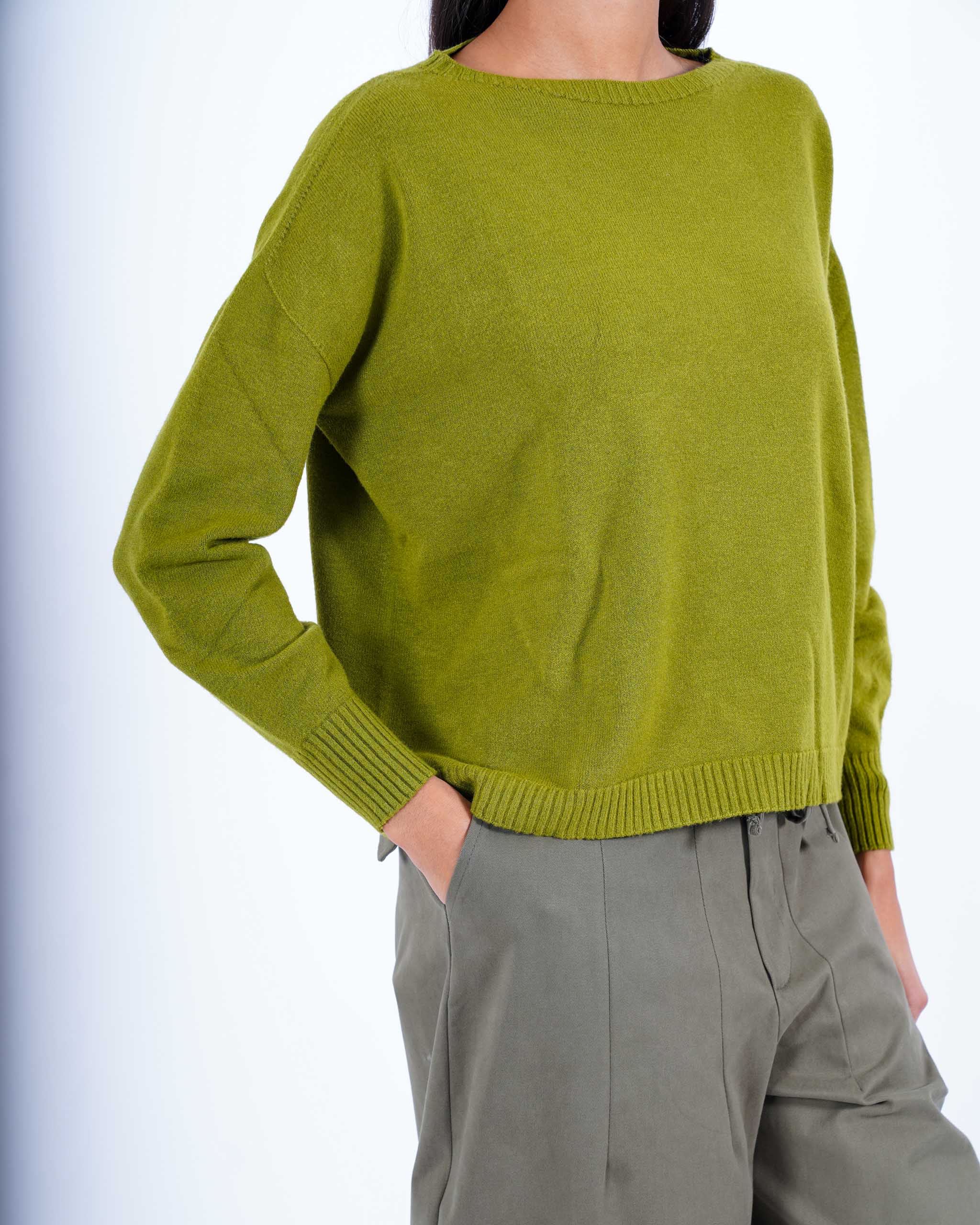 Maglia girocollo in mano lana- Nigeria