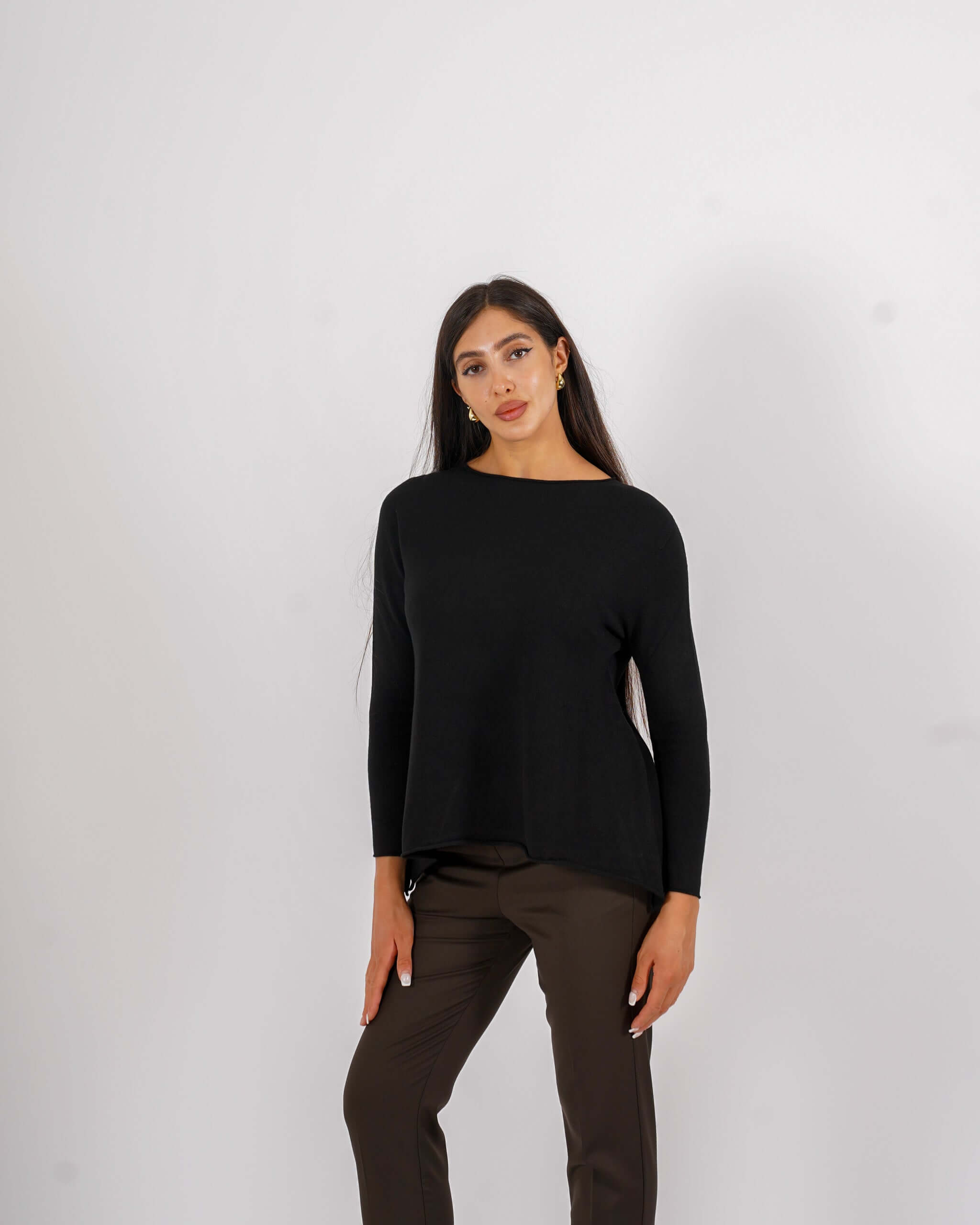 Maglia girocollo minimal con spacchi laterali - Austria