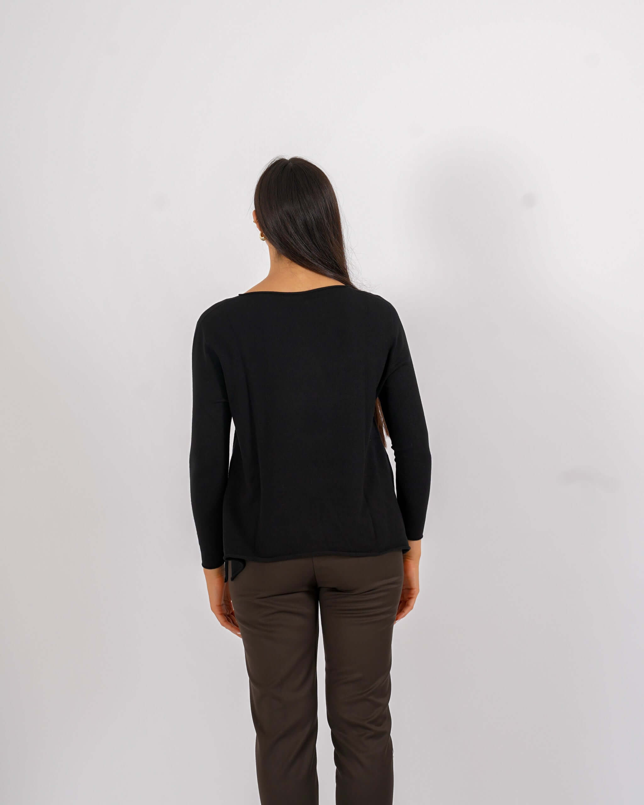Maglia girocollo minimal con spacchi laterali - Austria