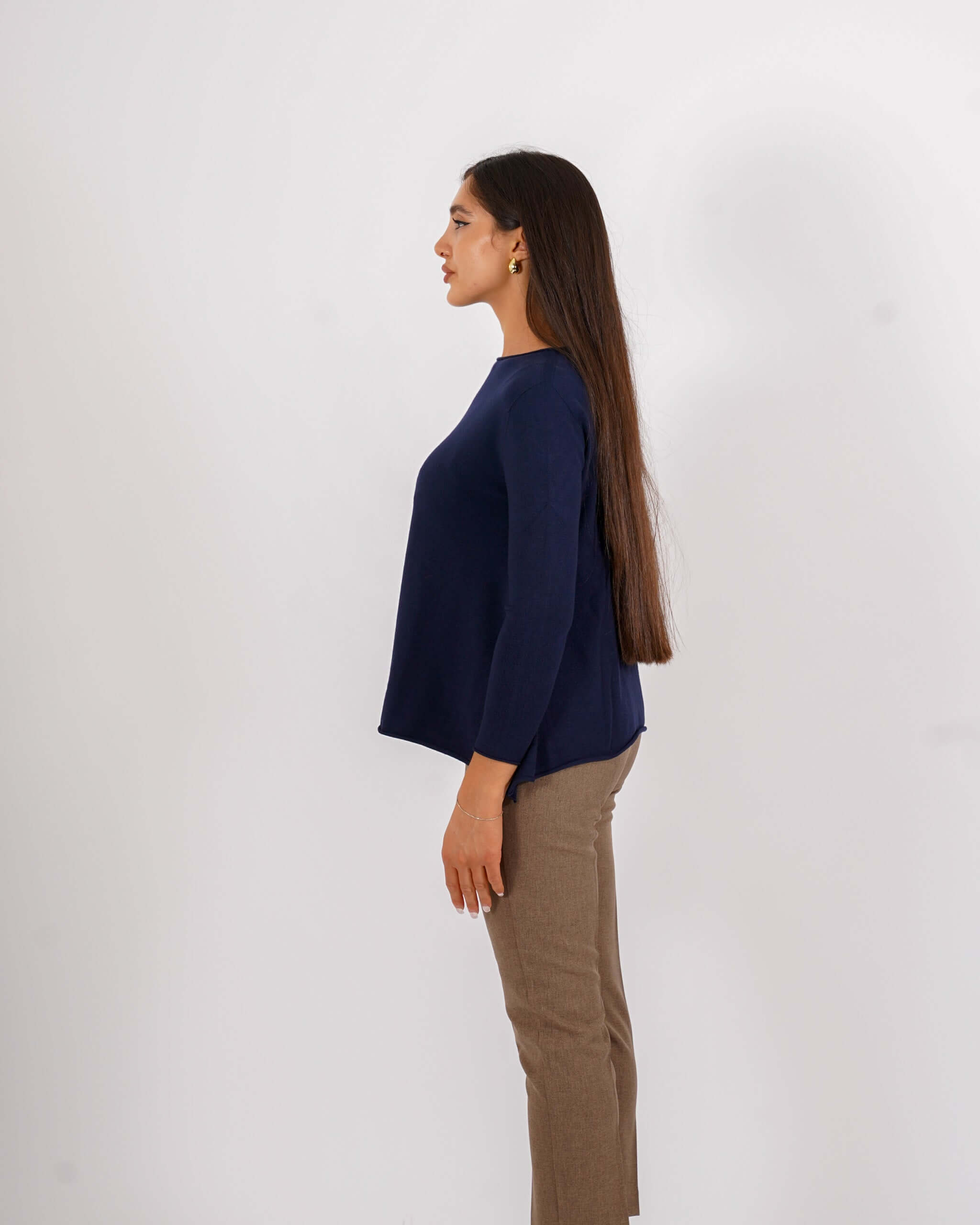 Maglia girocollo minimal con spacchi laterali - Austria