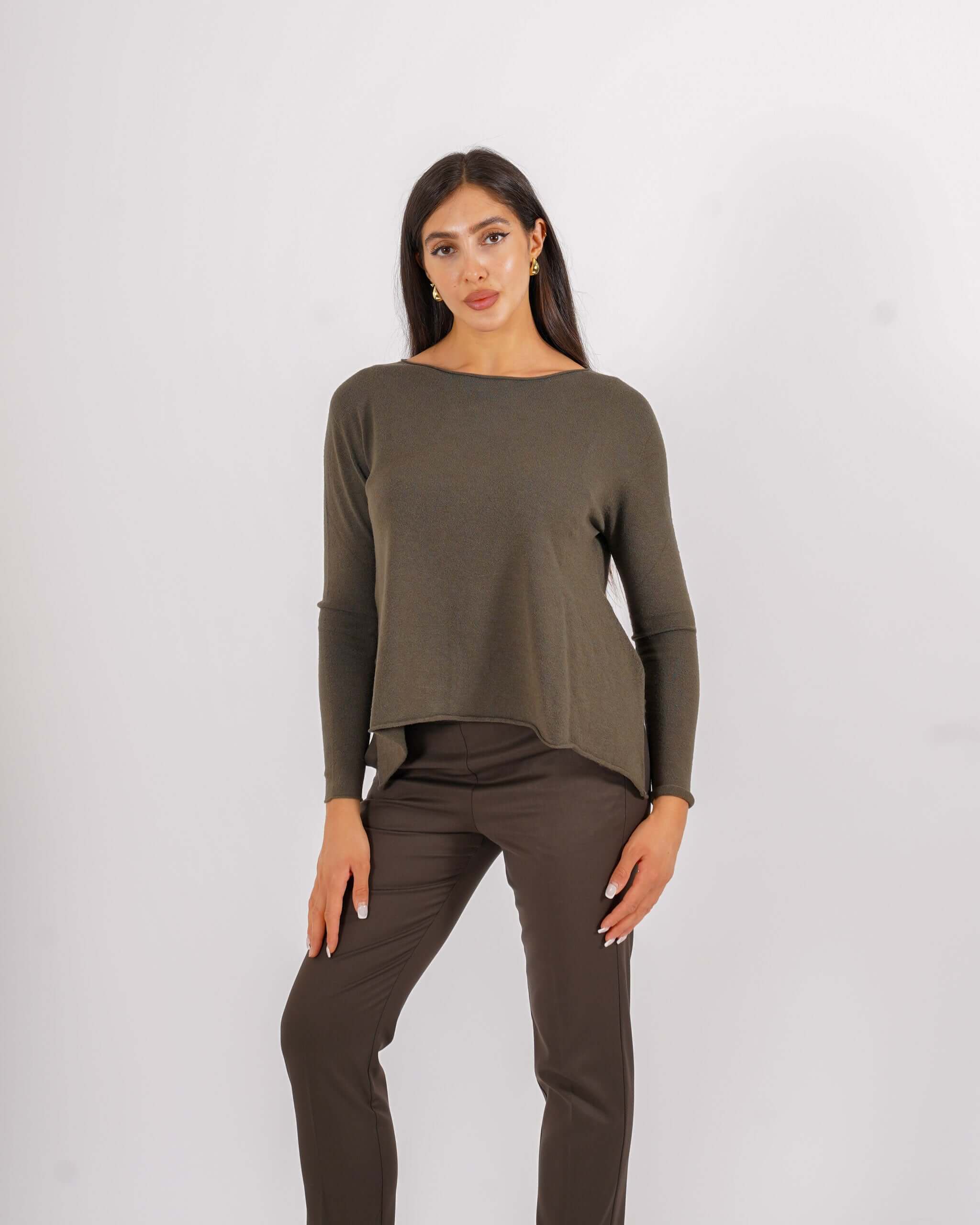 Maglia girocollo minimal con spacchi laterali - Austria