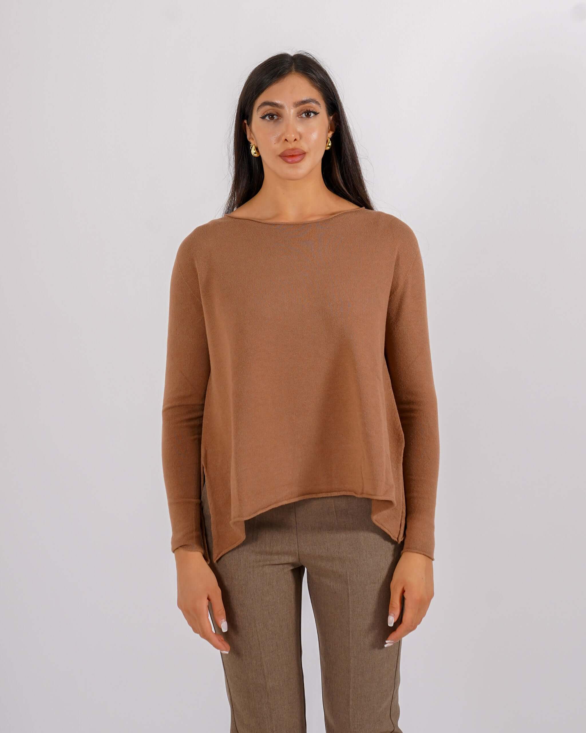 Maglia girocollo minimal con spacchi laterali - Austria