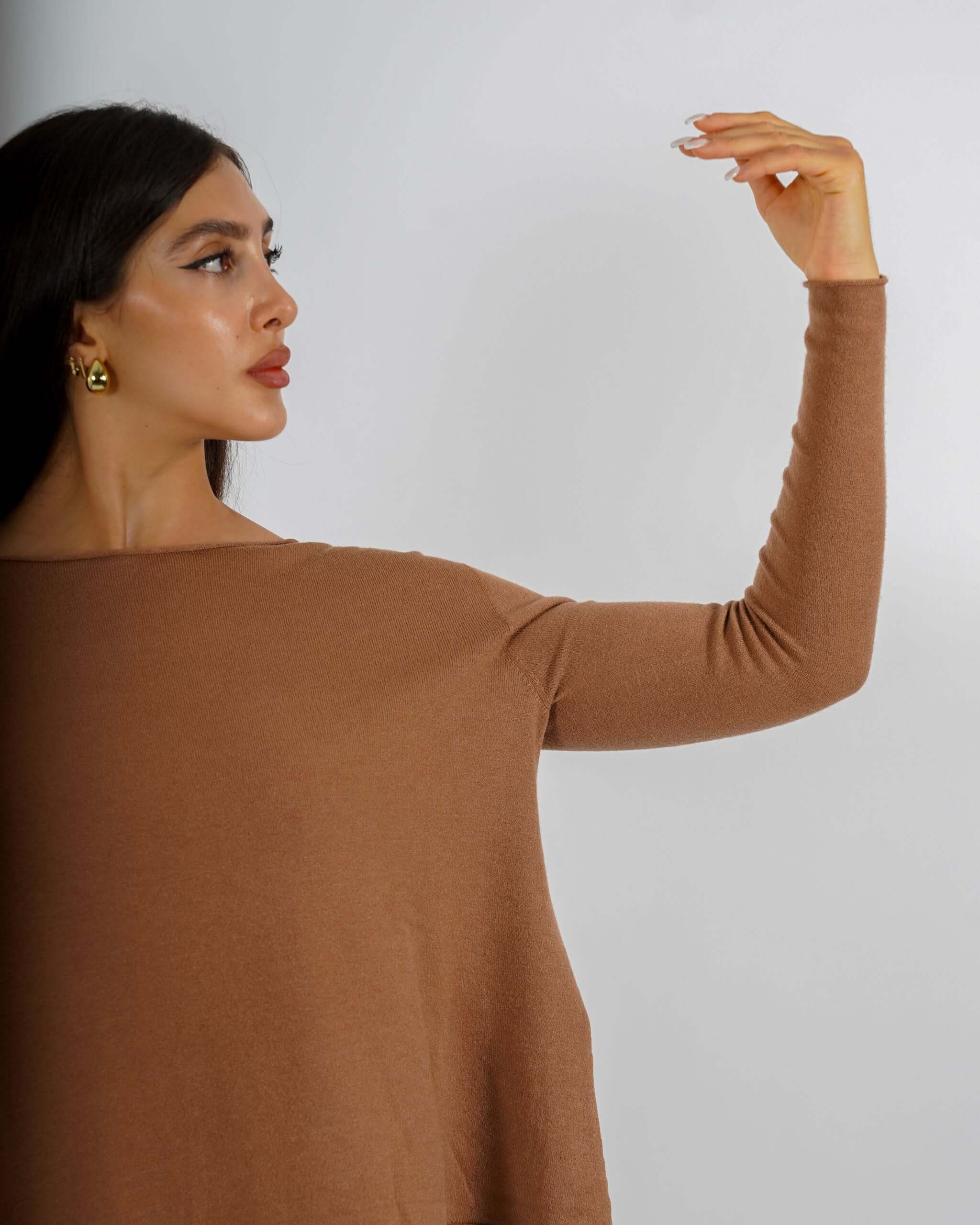 Maglia girocollo minimal con spacchi laterali - Austria